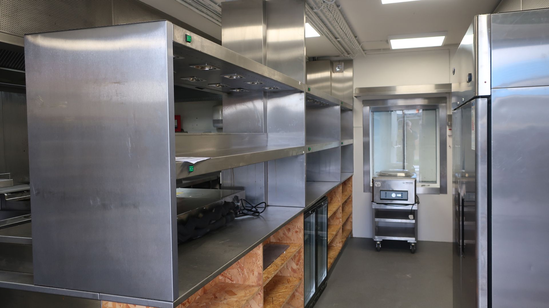 Modular Containerised Drive-Thru Kitchen comprising 3 x 6 M High Cube under 3 x 6 M Converted Steel - Image 9 of 63