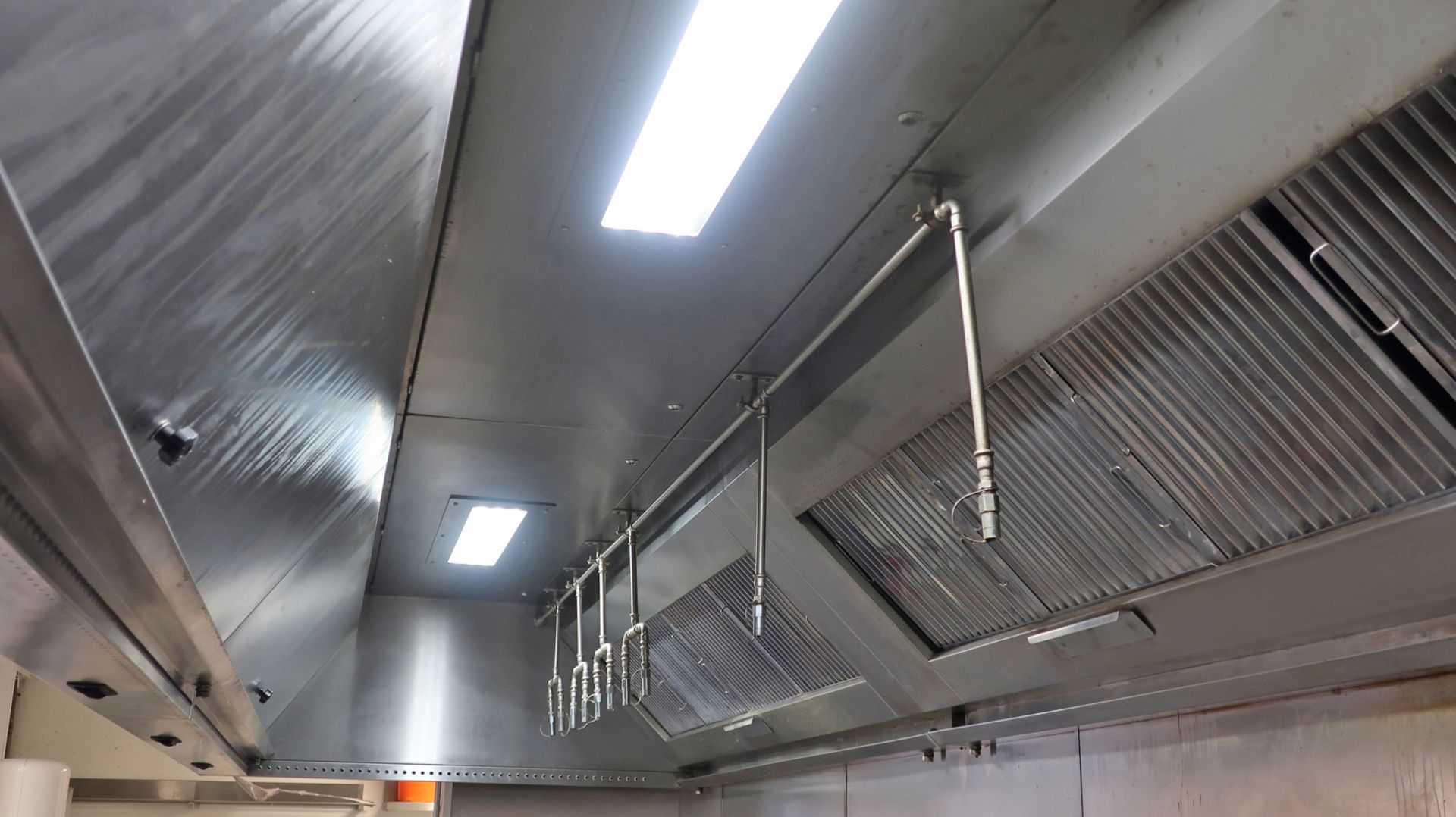 Modular Containerised Drive-Thru Kitchen comprising 3 x 6 M High Cube under 3 x 6 M Converted Steel - Image 18 of 63