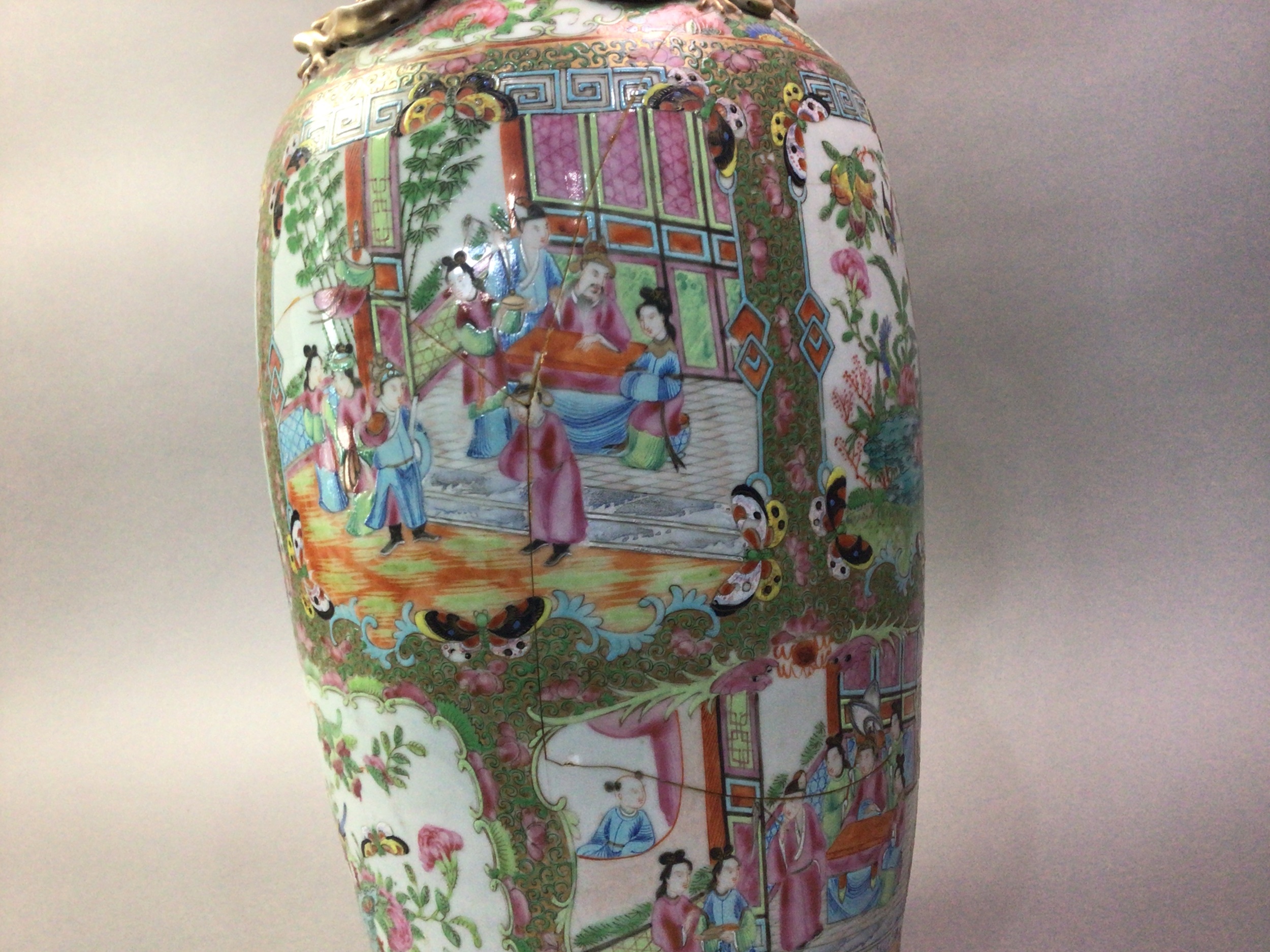 CHINESE CANTON FAMILLE ROSE VASE2 C.1850/60 - Image 3 of 4