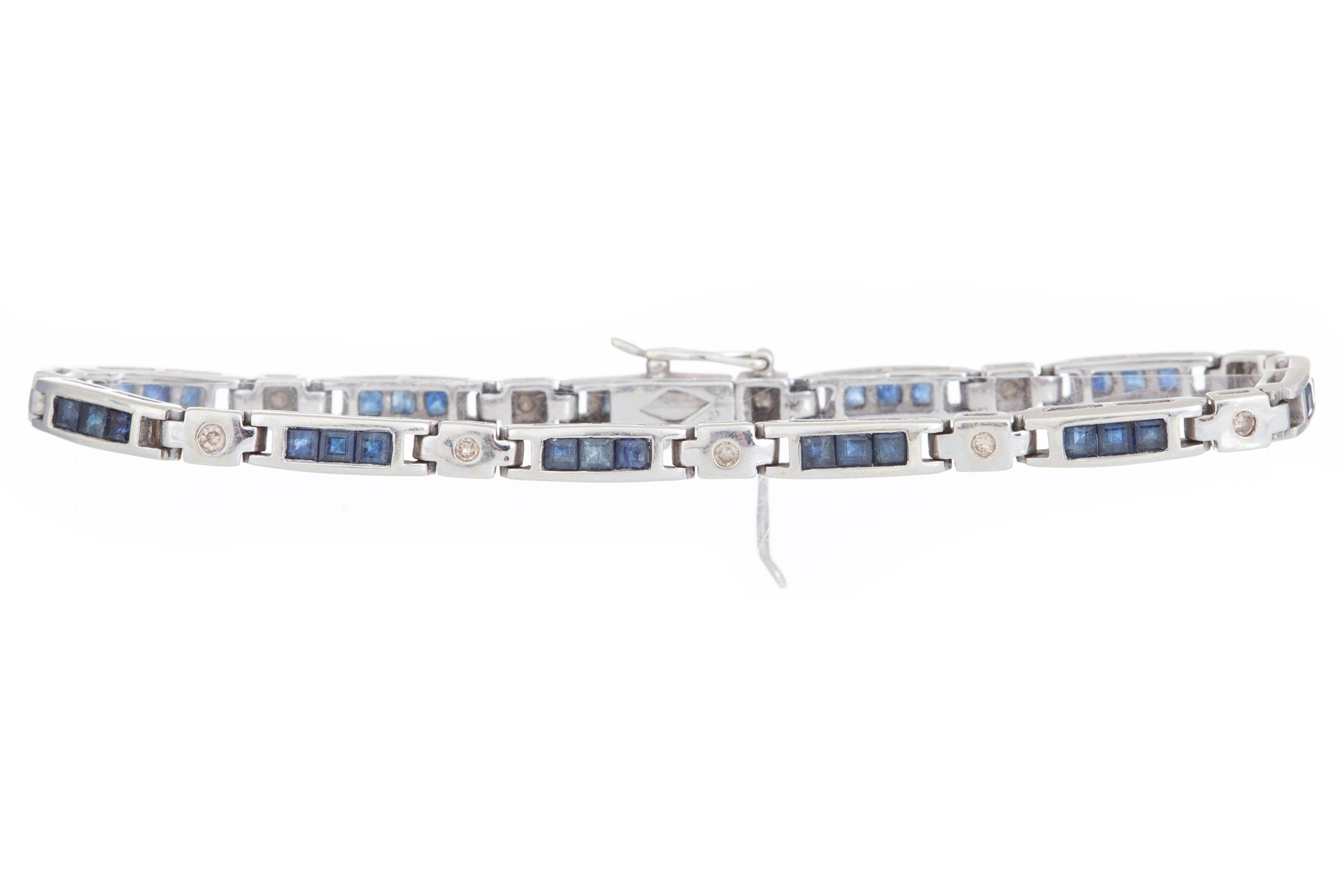 SAPPHIRE AND DIAMOND BRACELET