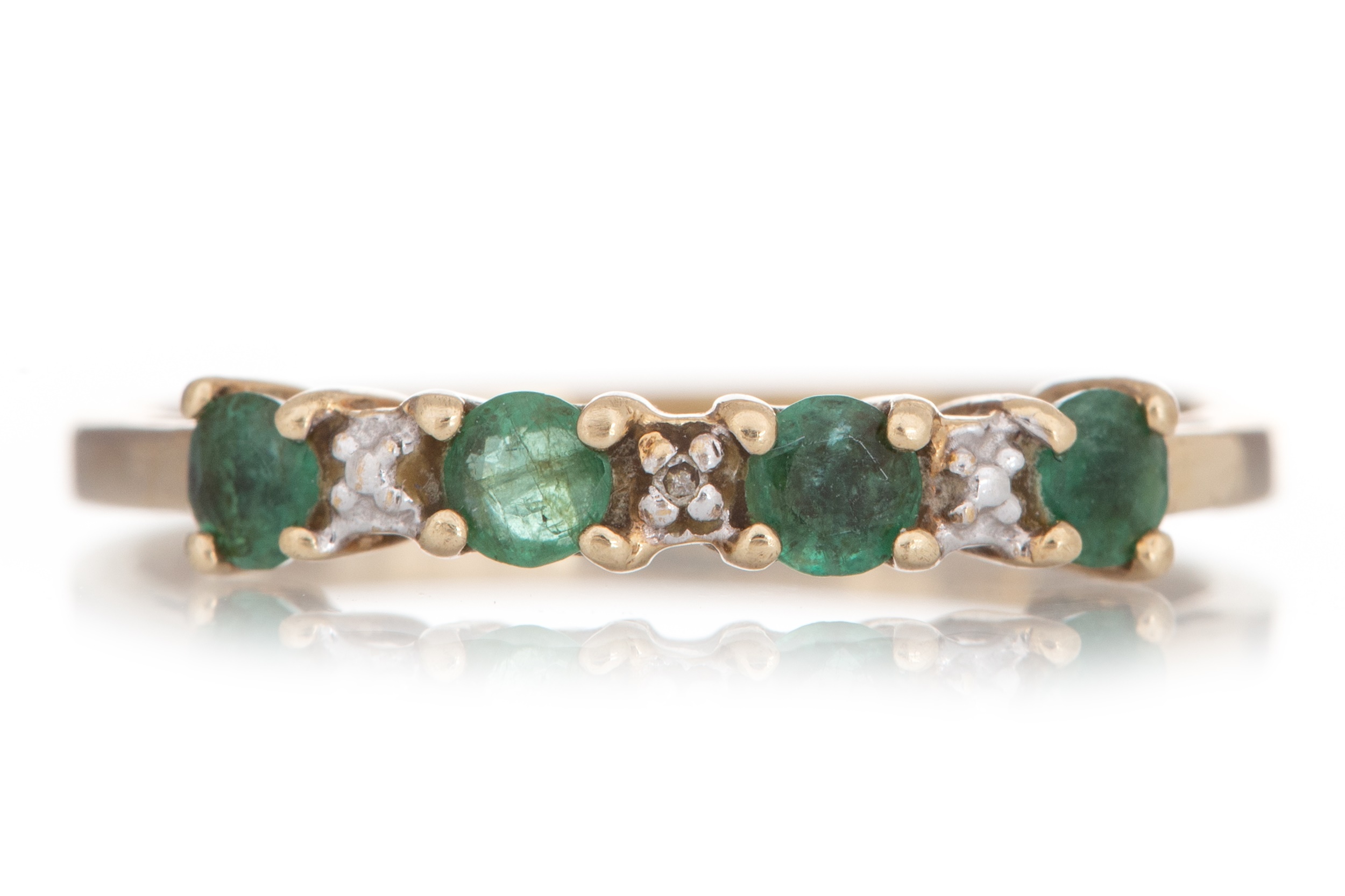 EMERALD AND DIAMOND RING