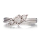 DIAMOND THREE STONE RING