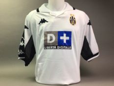 JUVENTUS REPLICA 1998/99 AWAY JERSEY