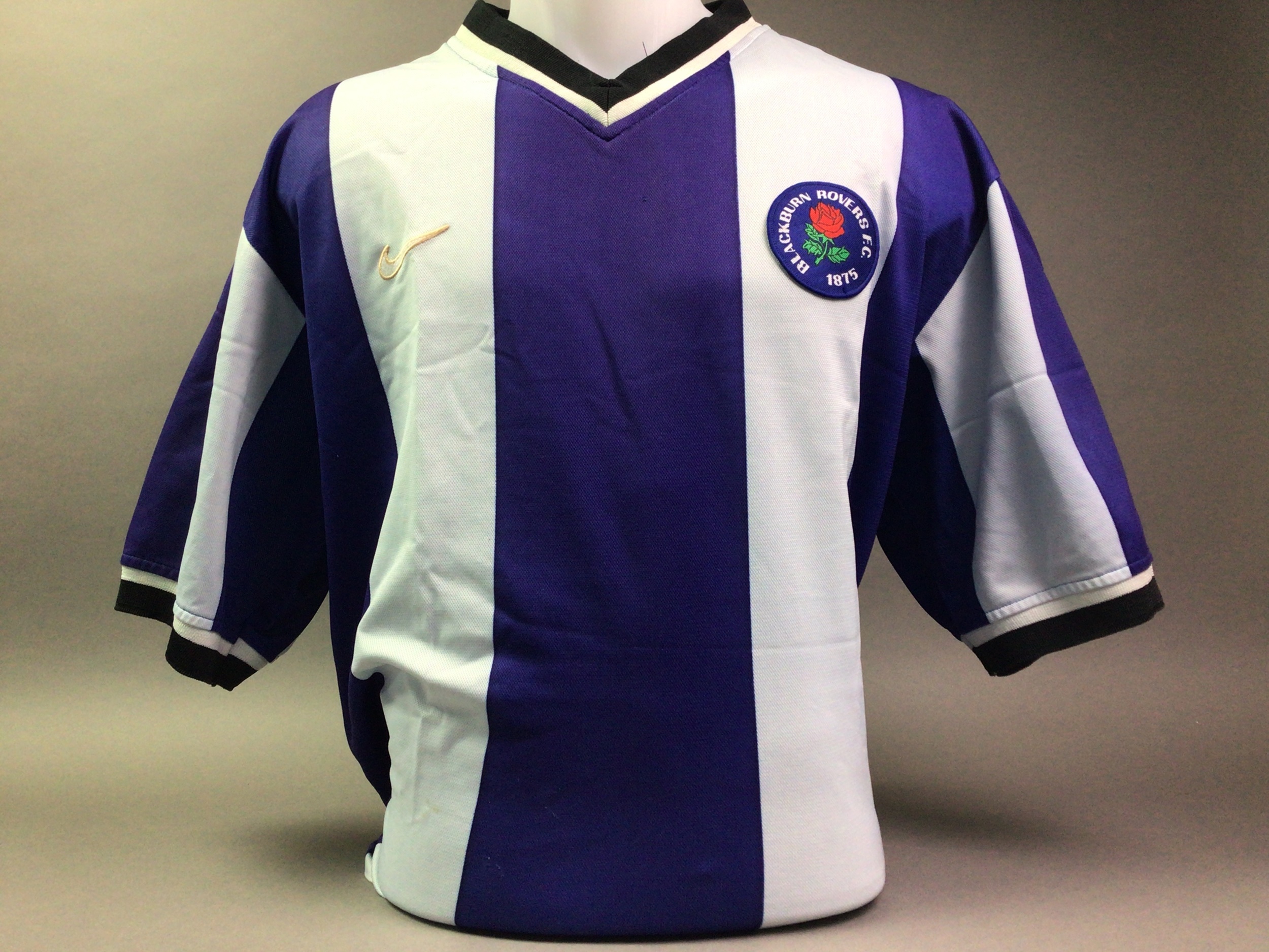 BLACKBURN ROVERS REPLICA 2004/05 HOME JERSEY - Image 2 of 2