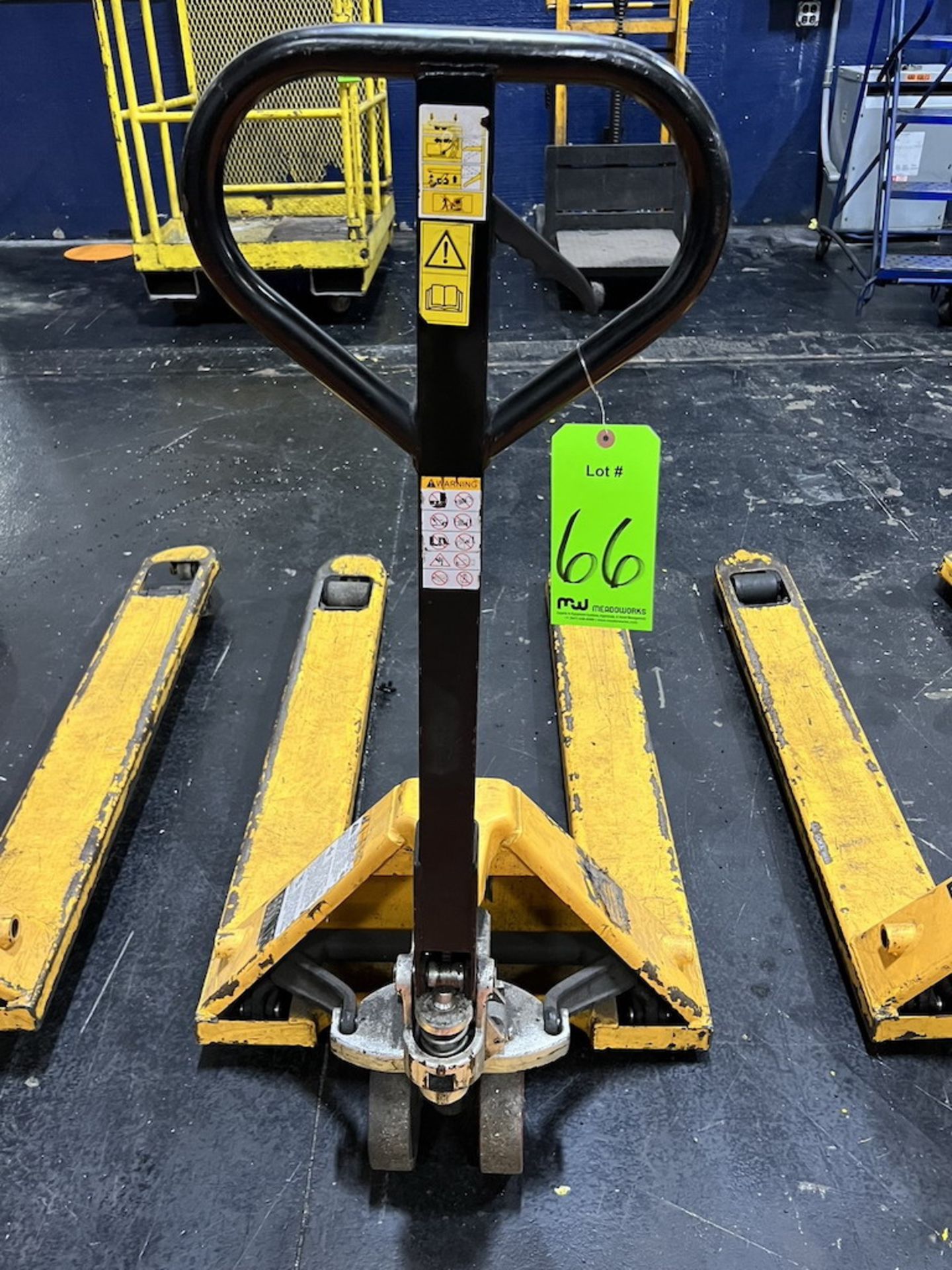 U-Line 5,500 Lb. Capacity Pallet Truck