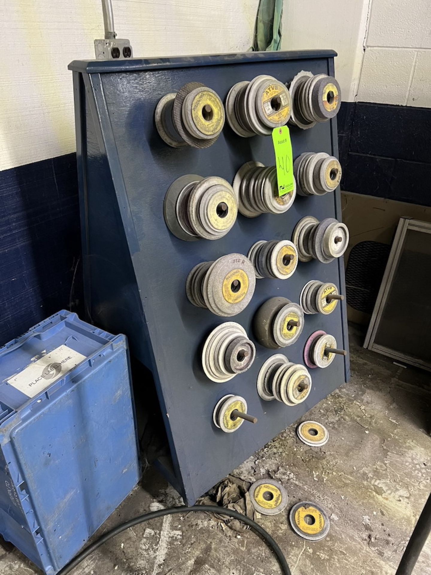 (1) Lot of various size grinding wheels - Image 2 of 2