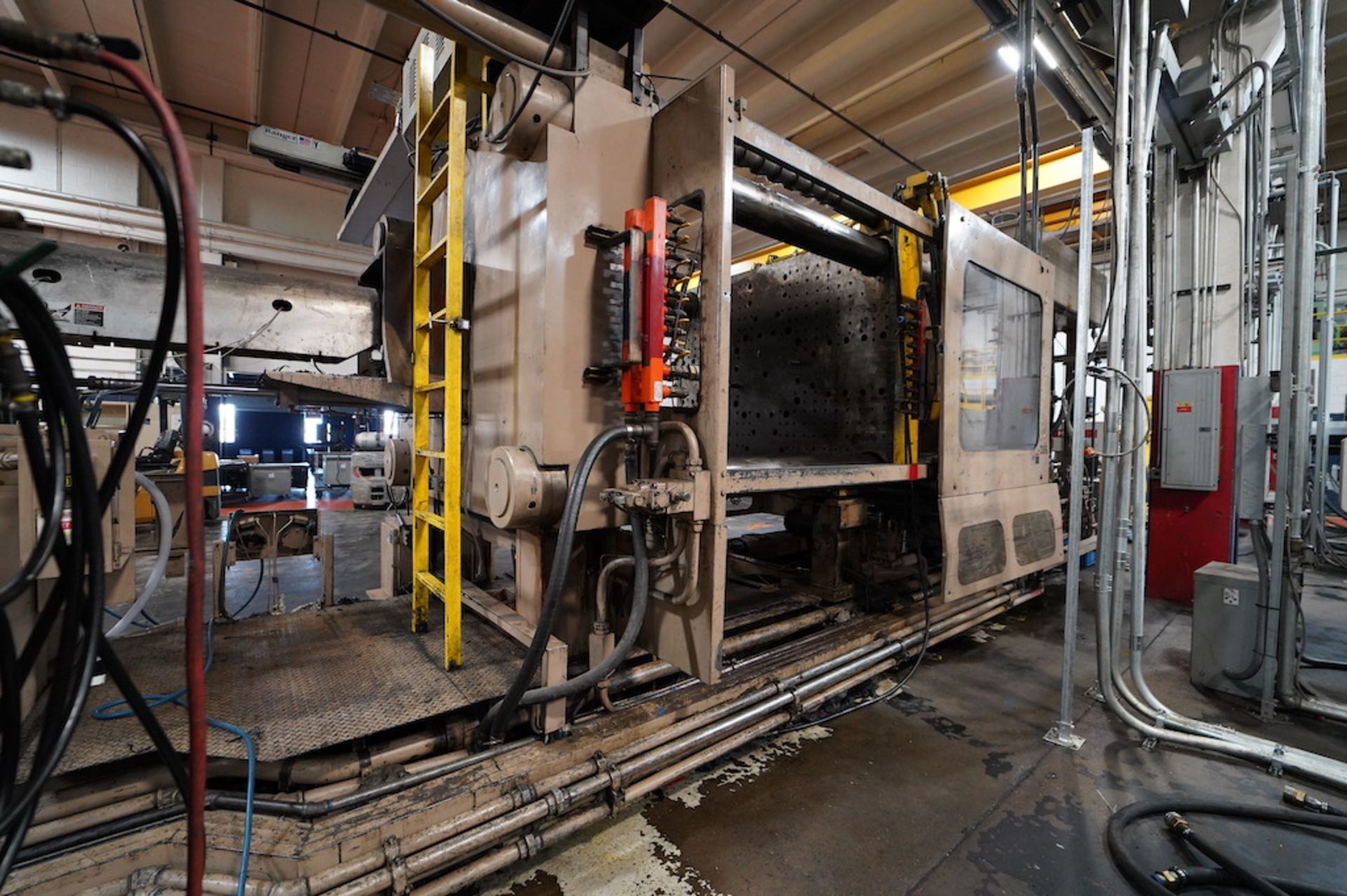 Van Dorn 1500 Ton Injection Molding Press - Image 6 of 7