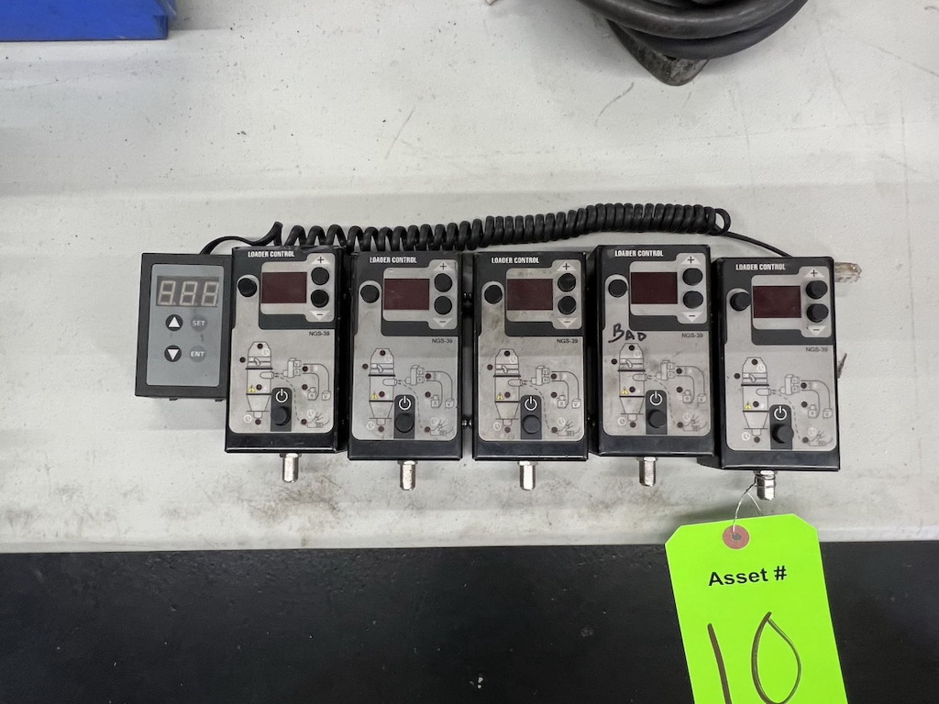 (1) Lot of (5) Novatec NGS-39 Loader Controllers and (1) Digital 2-Pendant Control - Image 2 of 2