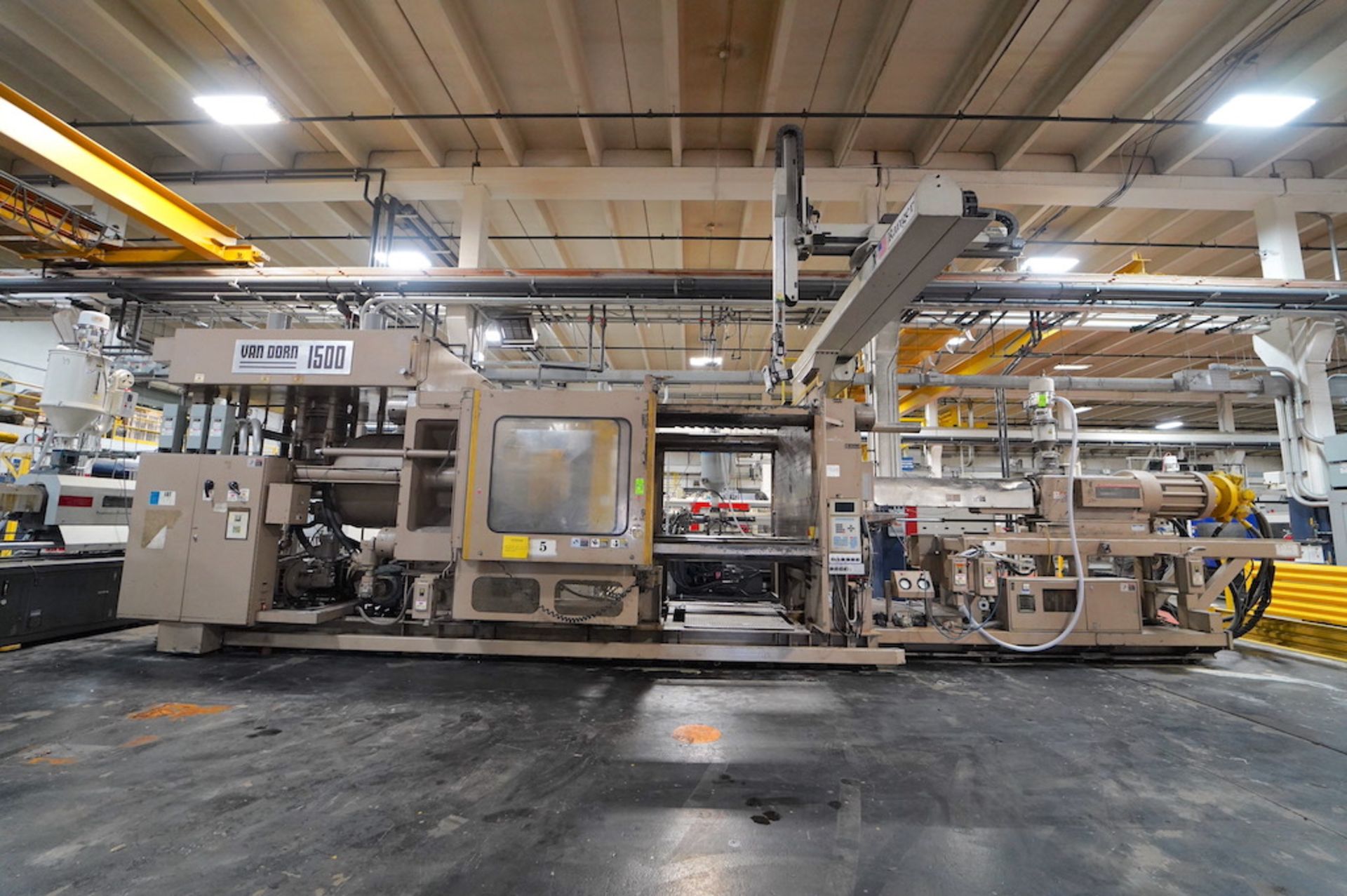 Van Dorn 1500 Ton Injection Molding Press