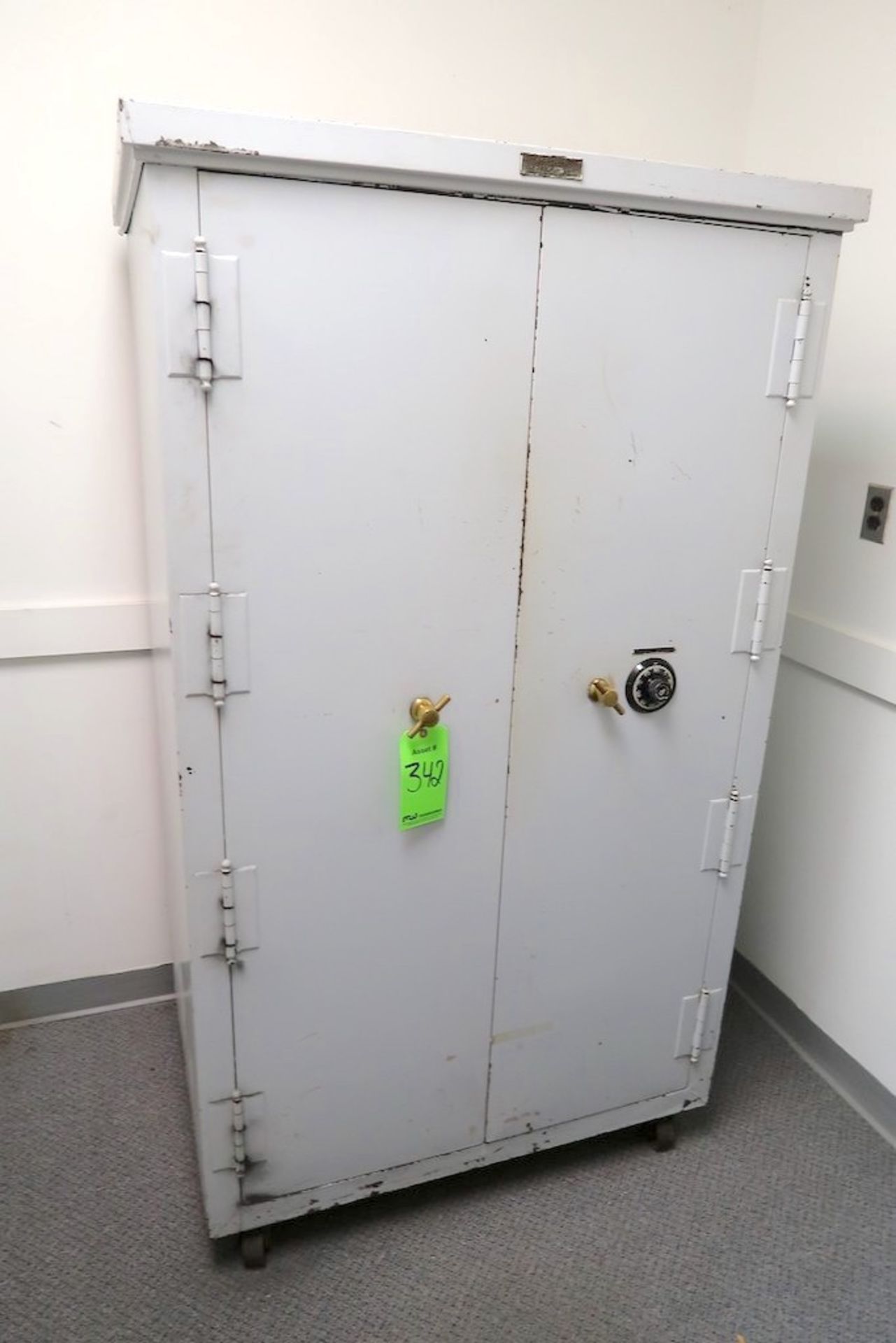 Safe Cabinet