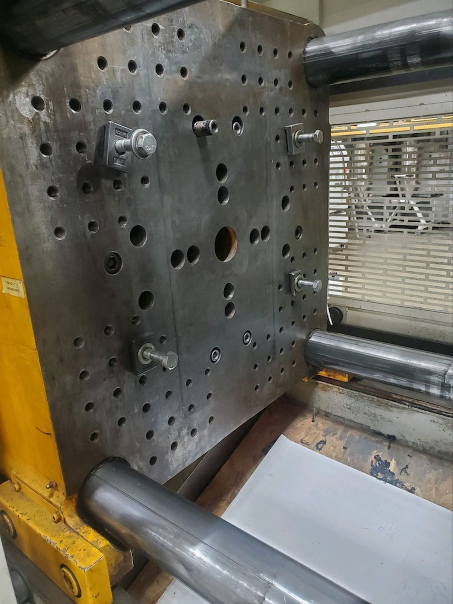 Toyo 200 Ton Injection Molding Press - Image 5 of 6