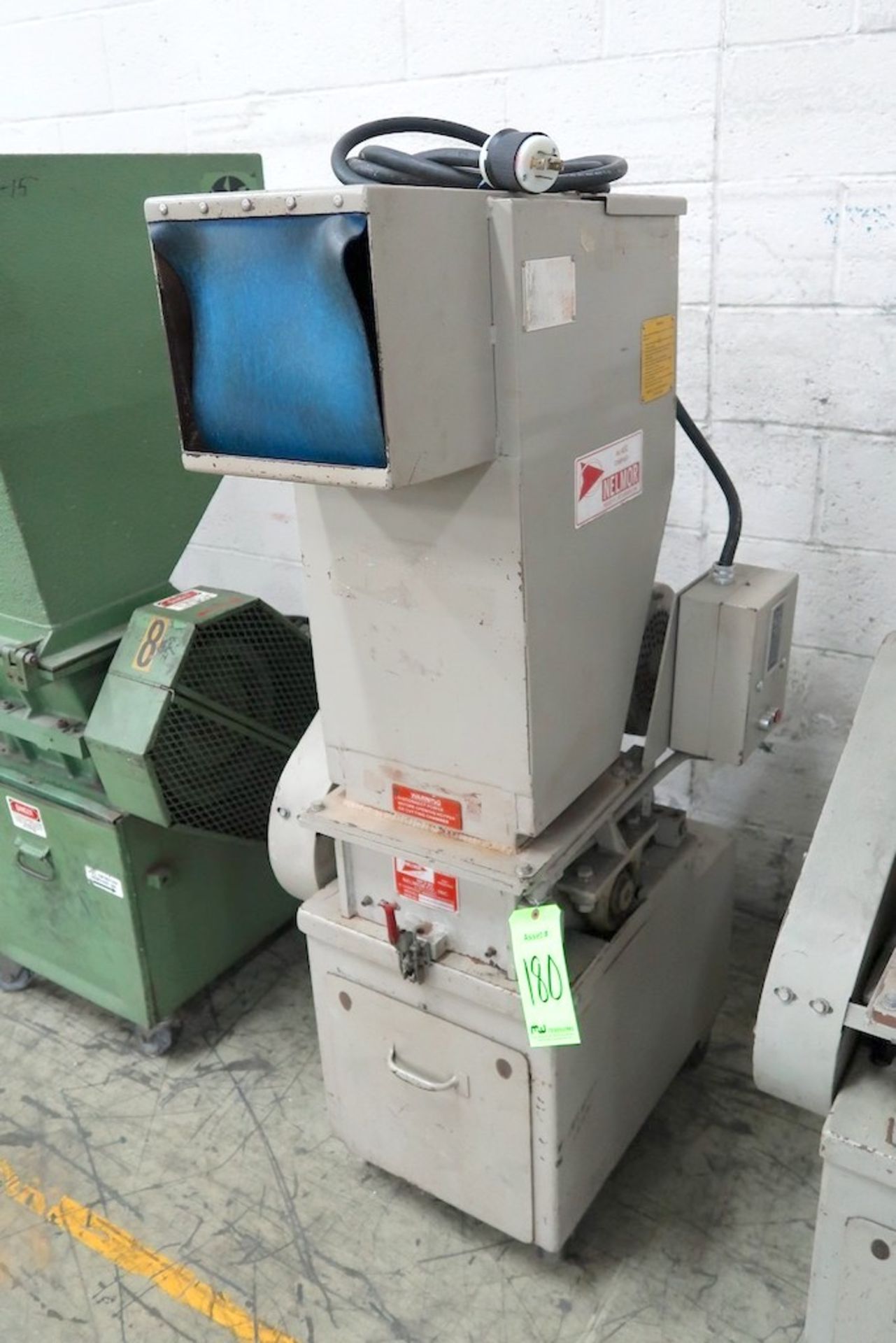 Nelmor G810M1, 5 HP Granulator