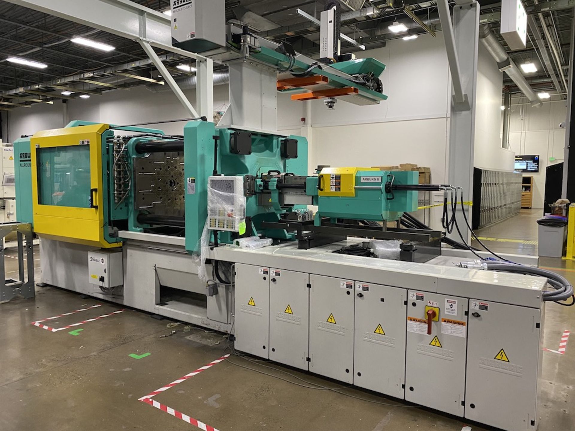 Arburg 320 Metric Ton Injection Molding Press w/Arburg Robot, New in 2015 - Bild 3 aus 8