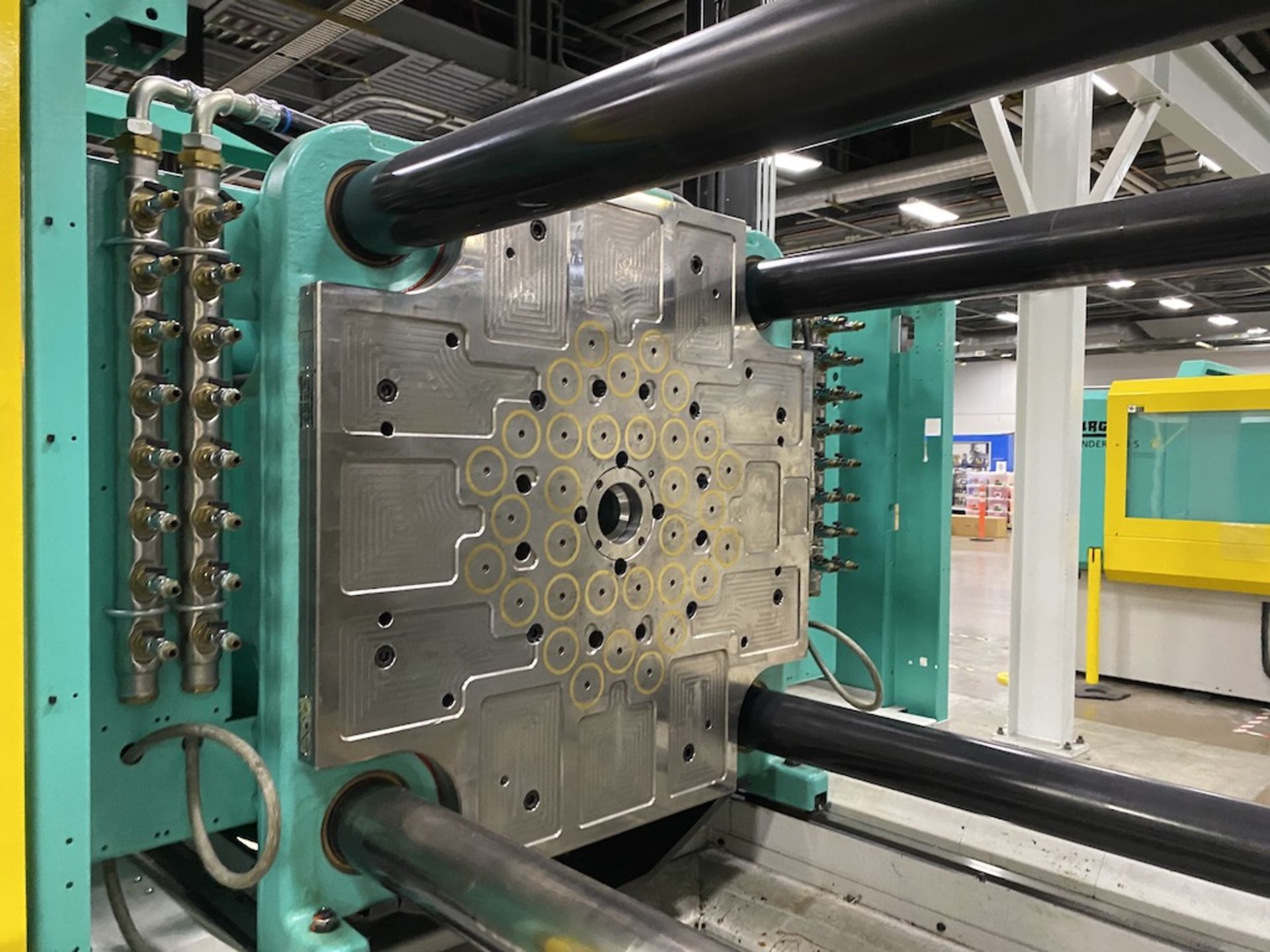 Arburg 320 Metric Ton Injection Molding Press w/Arburg Robot, New in 2015 - Bild 5 aus 10