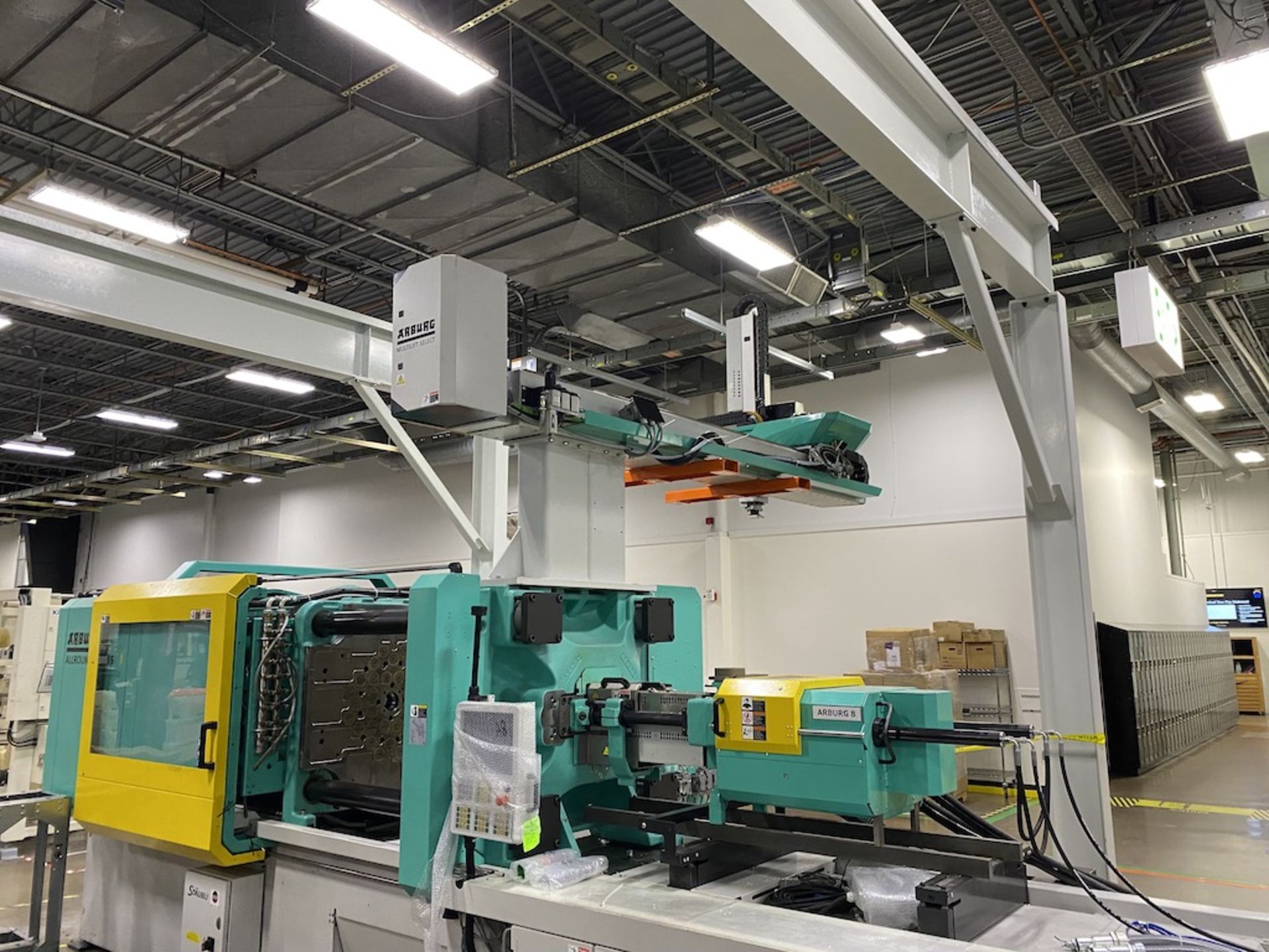 Arburg 320 Metric Ton Injection Molding Press w/Arburg Robot, New in 2015 - Bild 4 aus 8