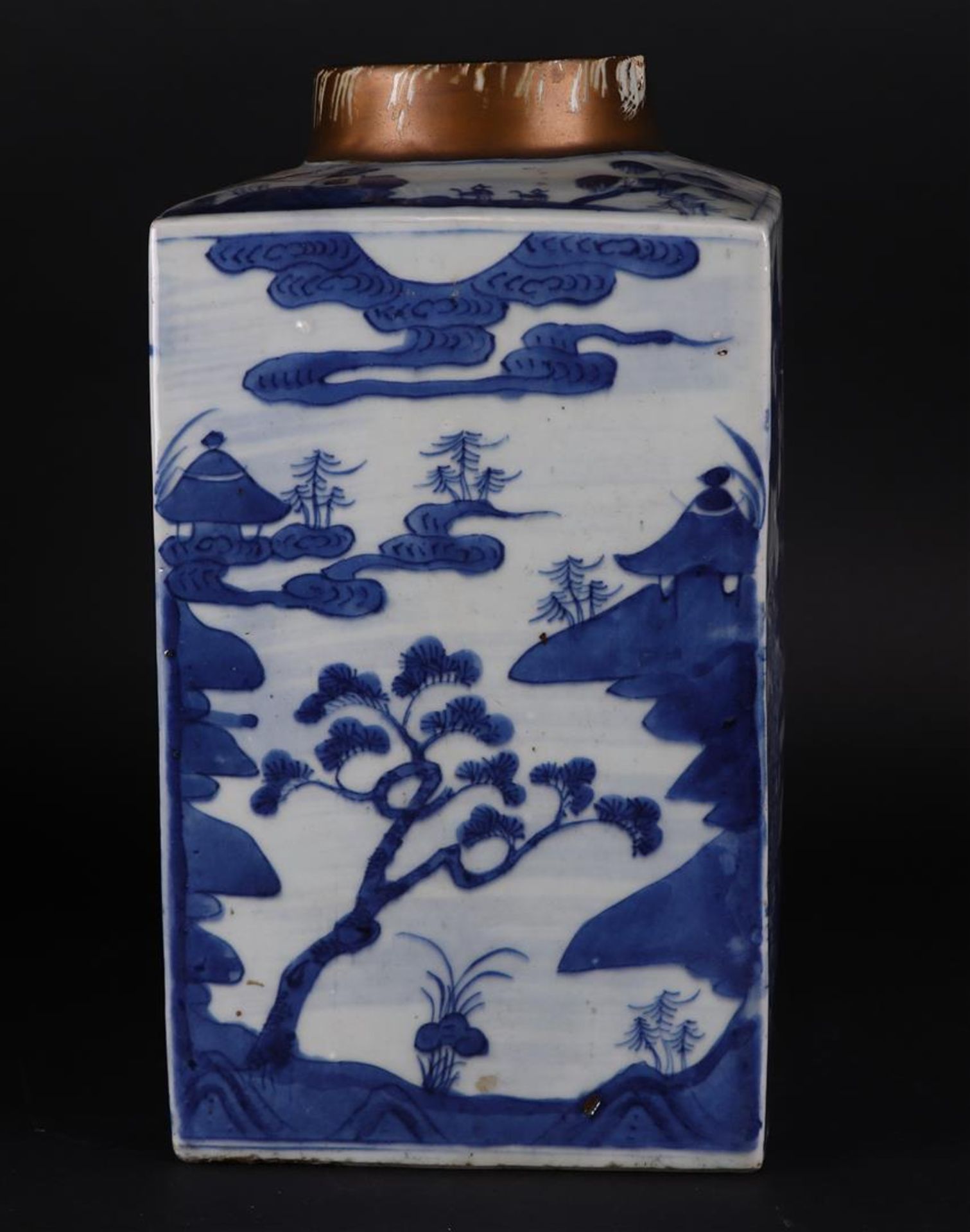 A square porcelain storage jar decorated with various landscapes. China, 19th century. - Image 2 of 6