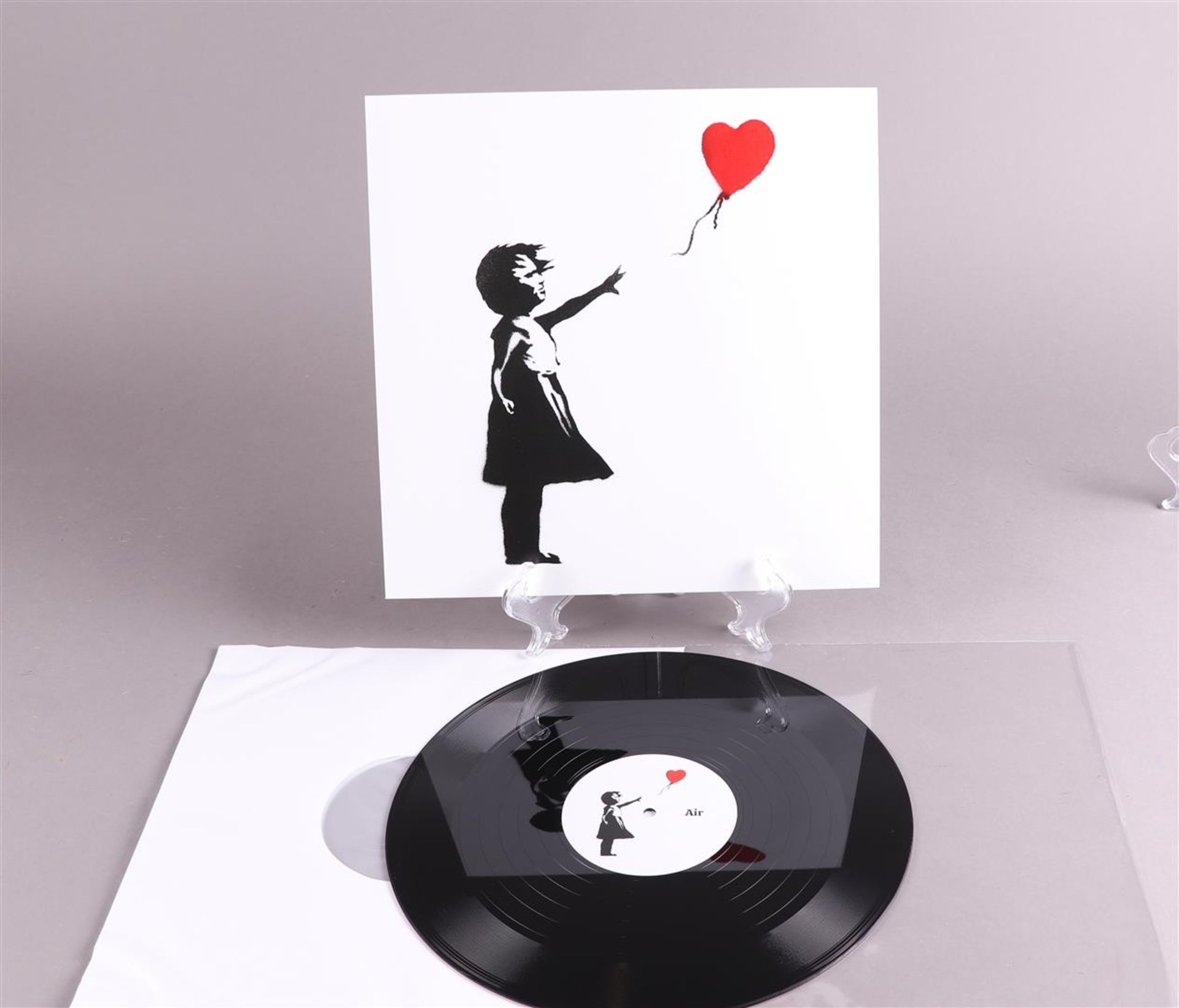 Banksy (b.: 1974), (after), Love is in the Air, Vinyl E.P. in cover. numbered 4/100. Wind limited. - Image 3 of 3