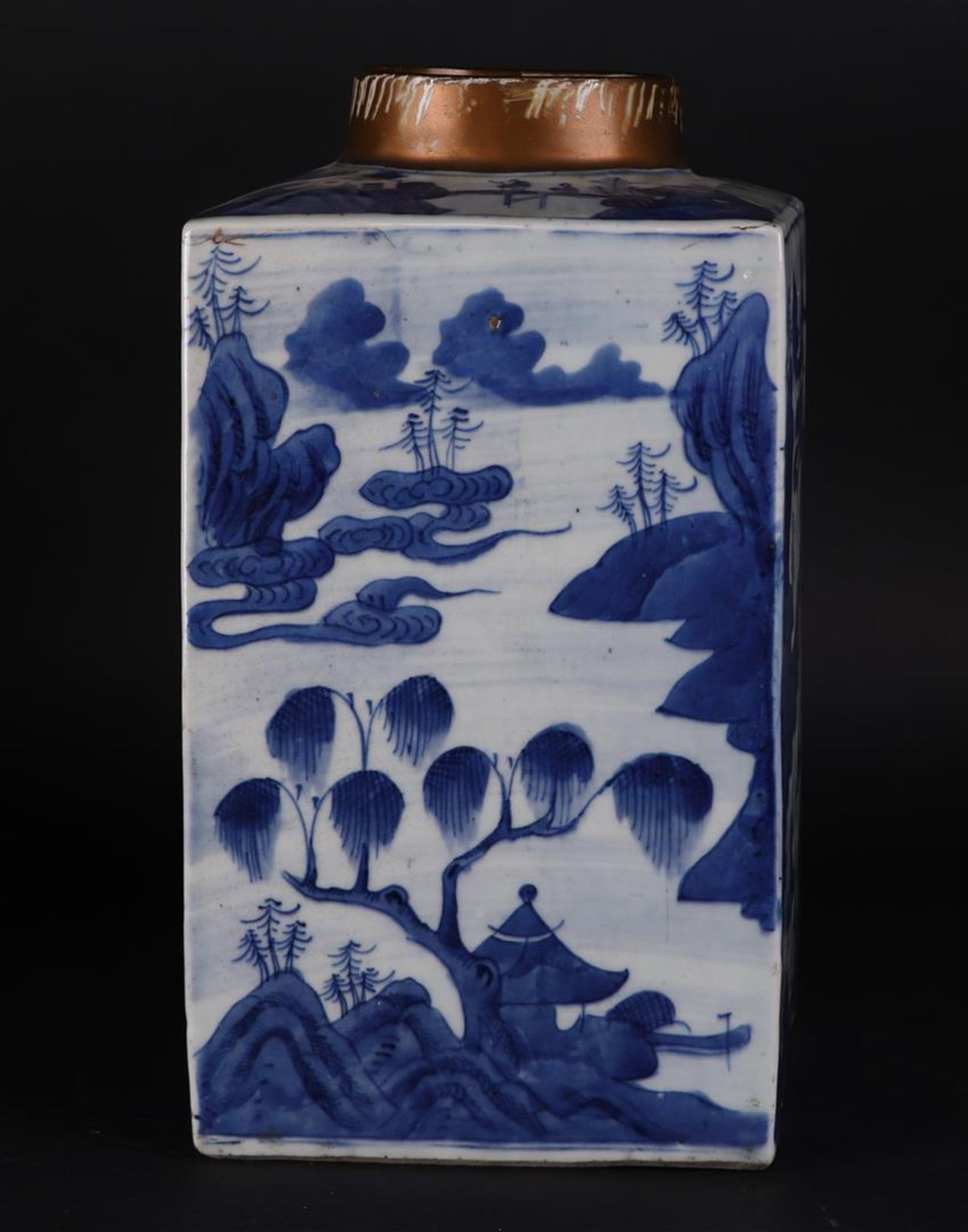 A square porcelain storage jar decorated with various landscapes. China, 19th century. - Image 4 of 6