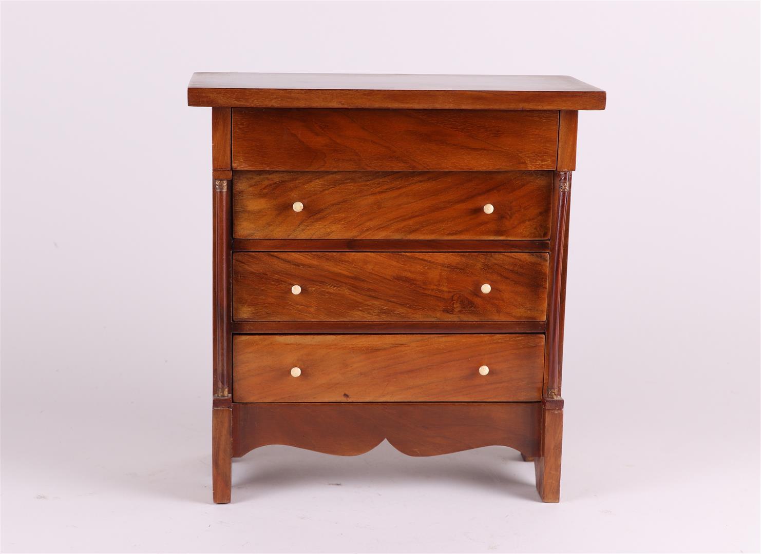 A mahogany glued master of a chest of drawers. Holland, circa 1830.