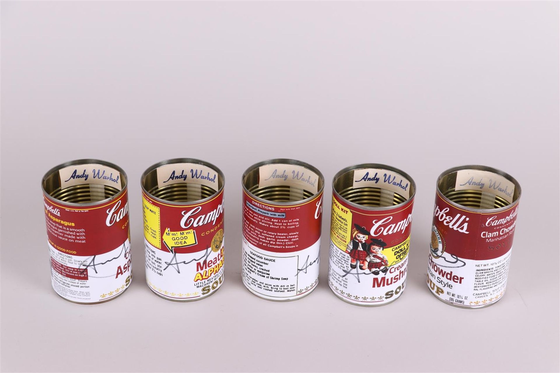 Andy Warhol (Pittsburgh, , 1928 - 1987 New York ), (after), (5x) Campbell's Tomato Soup cans - Image 2 of 9