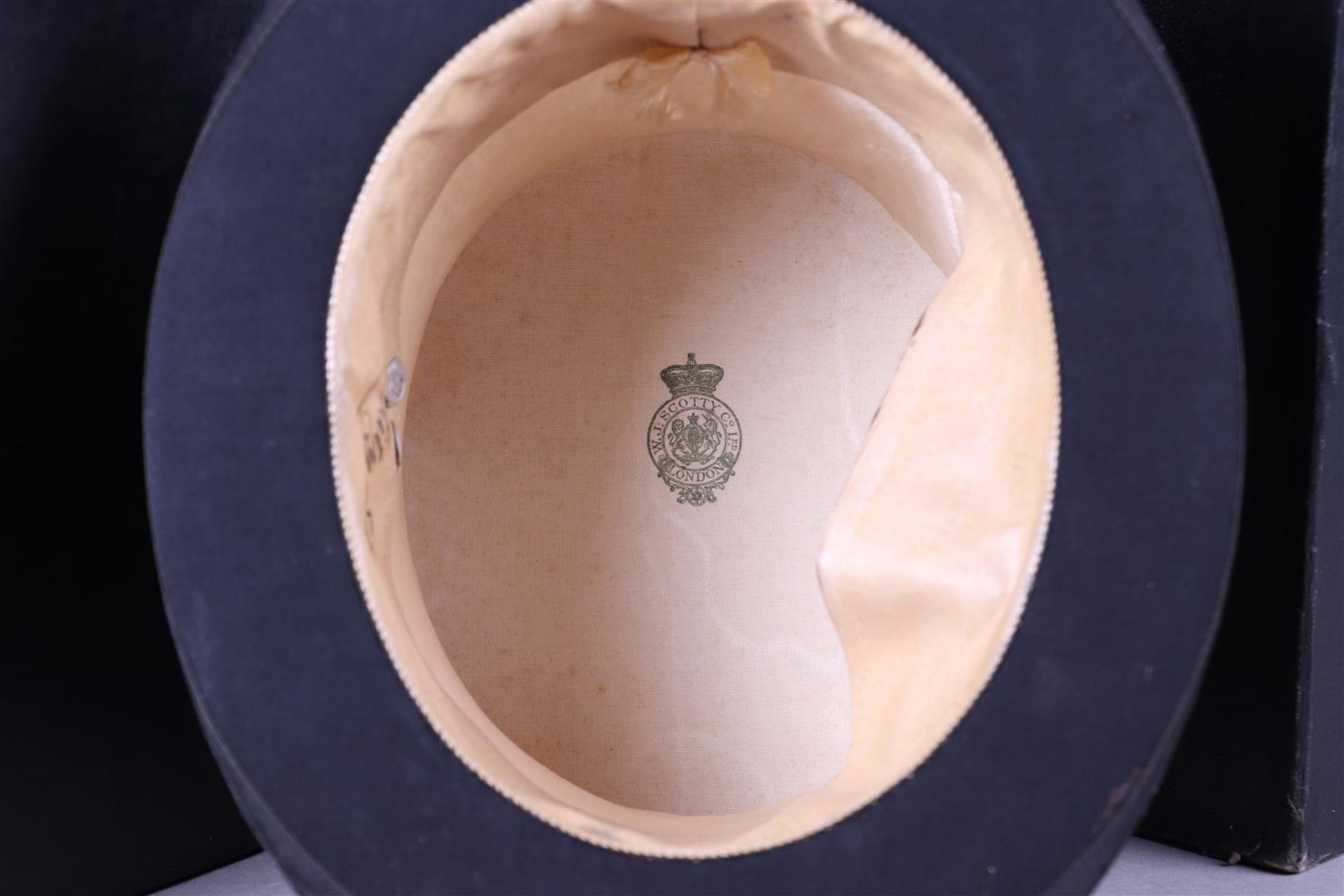 A lot of two vintage hats in original box, W.J Scotty Co Ltd London. - Image 2 of 2