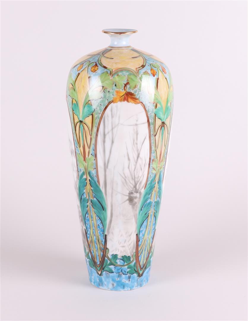 A polychrome decorated Art Nouveau porcelain vase. France, early 20th century. - Image 3 of 5