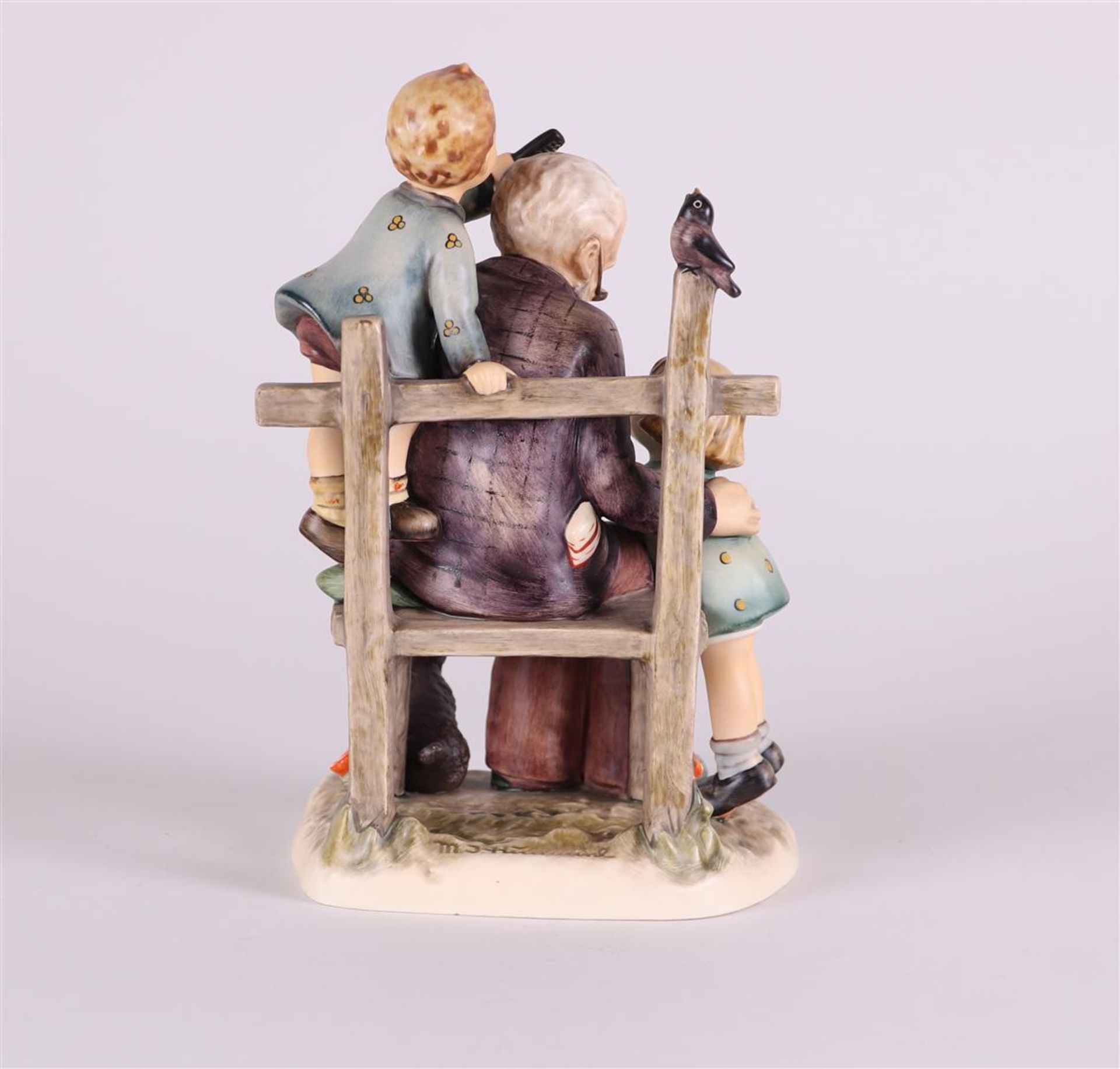 Goebel M.I. Hummel - At Grandpa's, Limited edition, 621.6771 of 10000. - Image 3 of 5