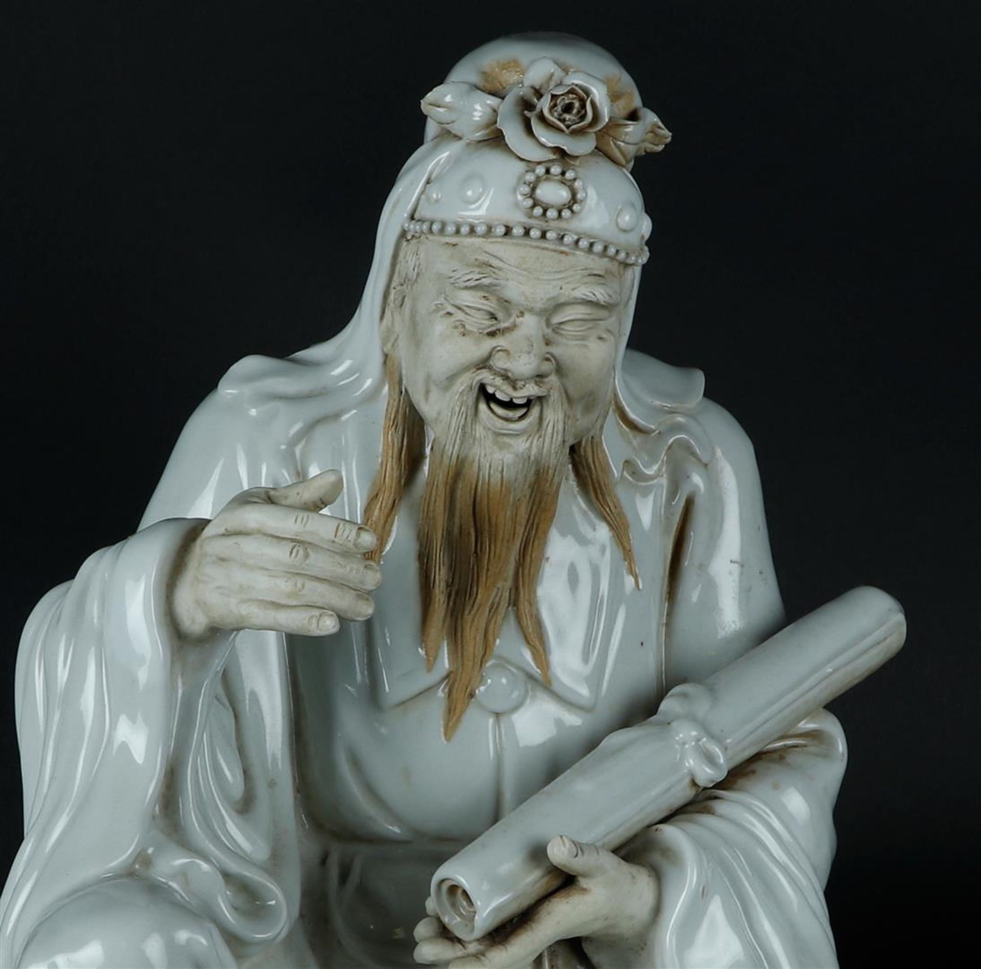 A porcelain Blanc de Chine sage with scroll drawing in hand, hands and face are unglazed. China - Image 2 of 6