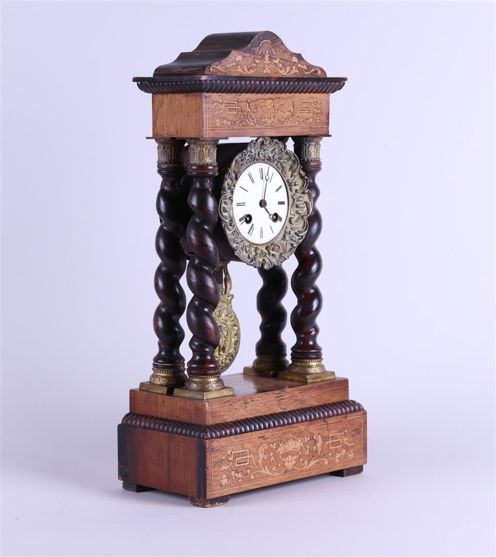 A wooden column clock with intarsia. France, circa 1870 - Bild 2 aus 5