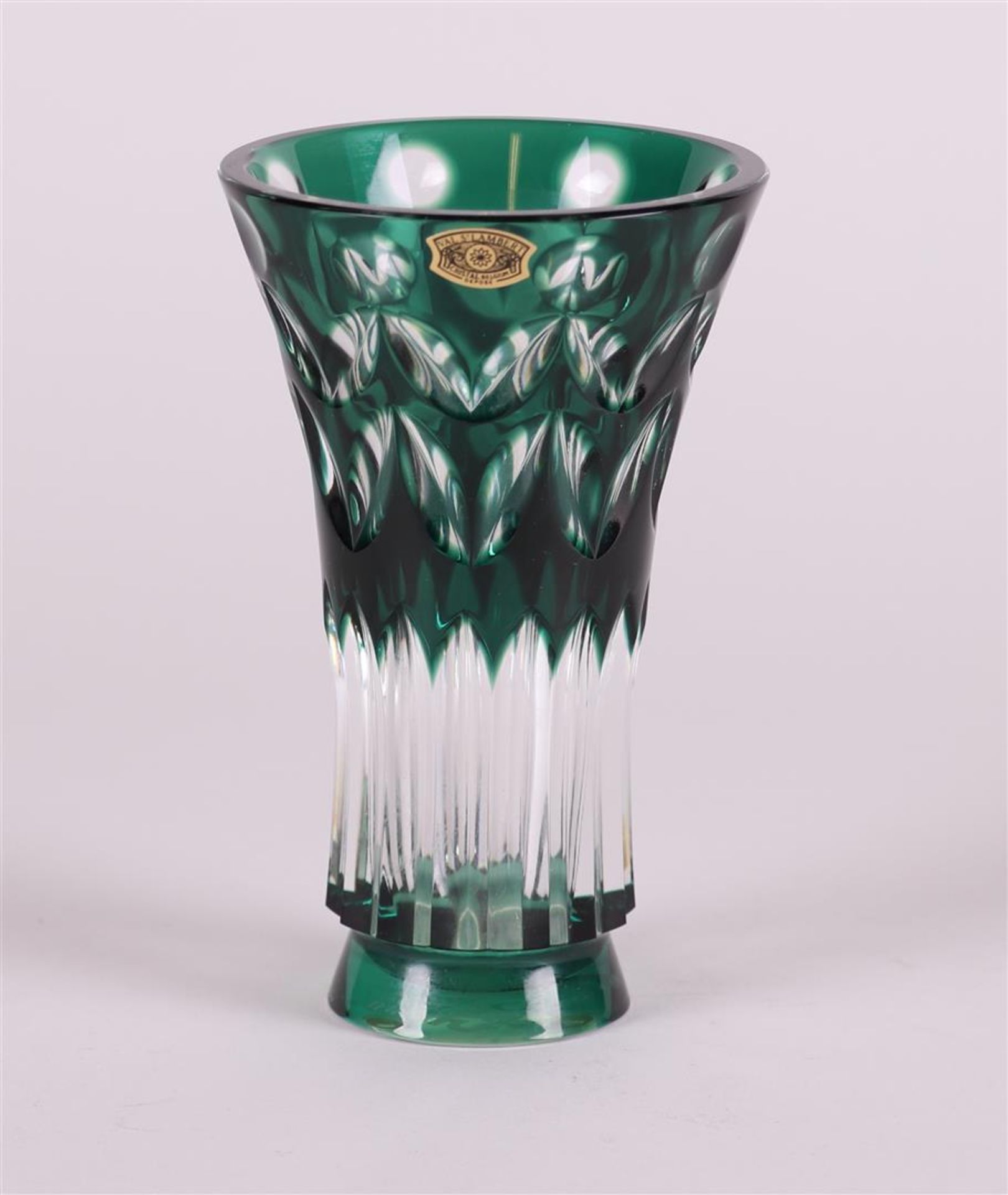 A green crystal cut vase. Val Saint Lambert. - Bild 2 aus 5