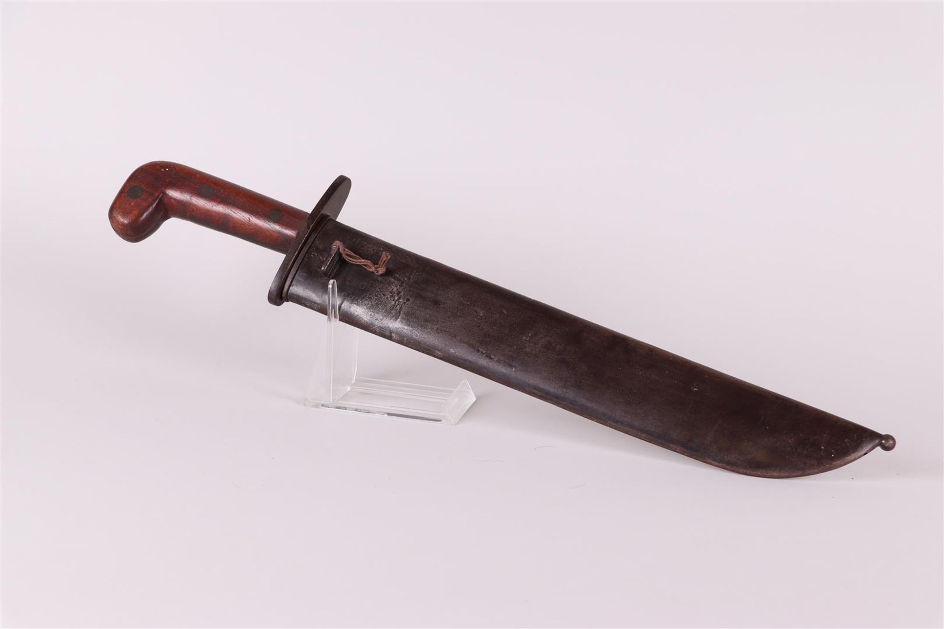A KNIL (Koninklijk Nederlandsch-Indisch Leger) machete used by the Royal Navy.