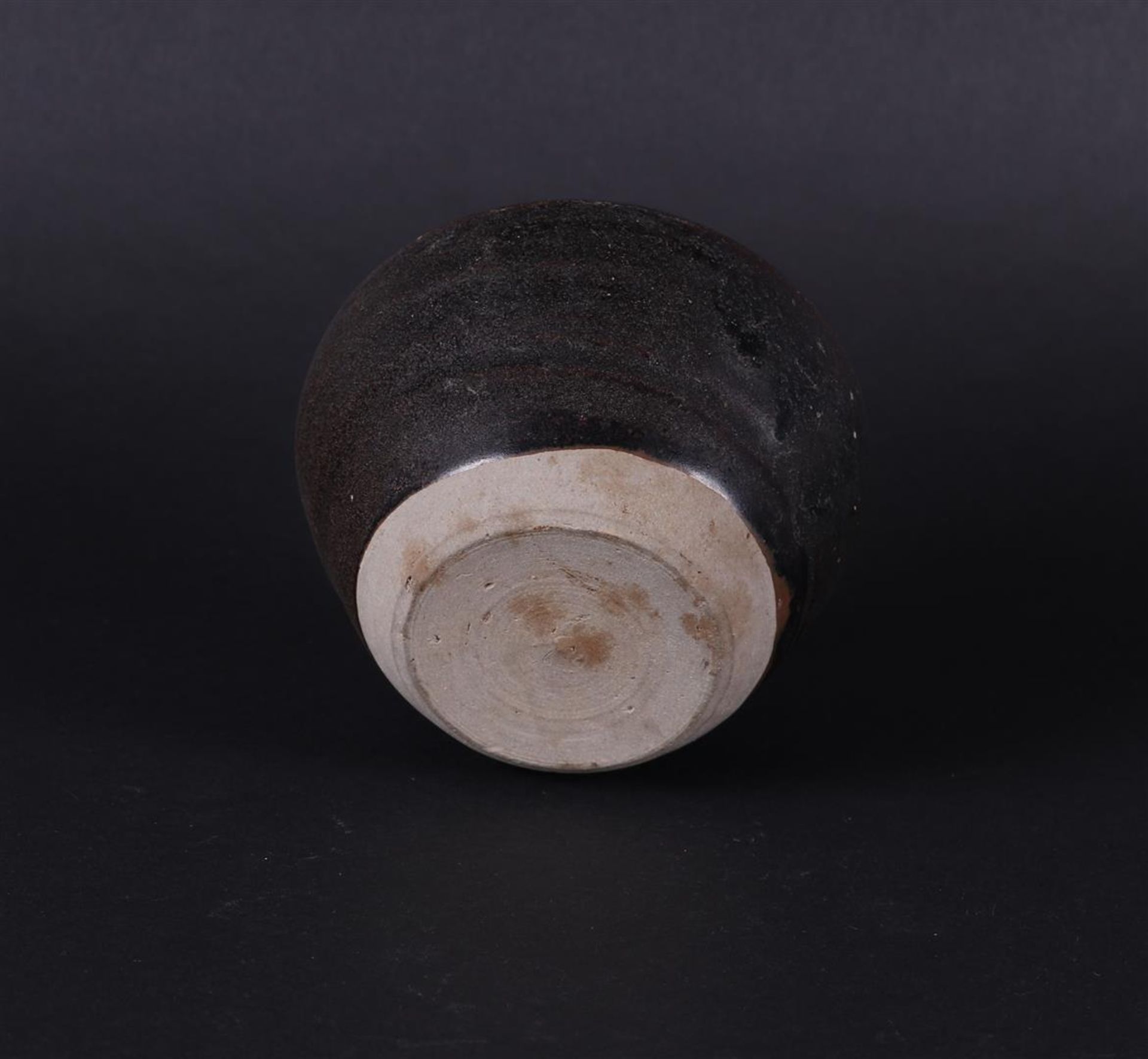A large stoneware storage jar, dark grey. China early Ming. - Image 4 of 4
