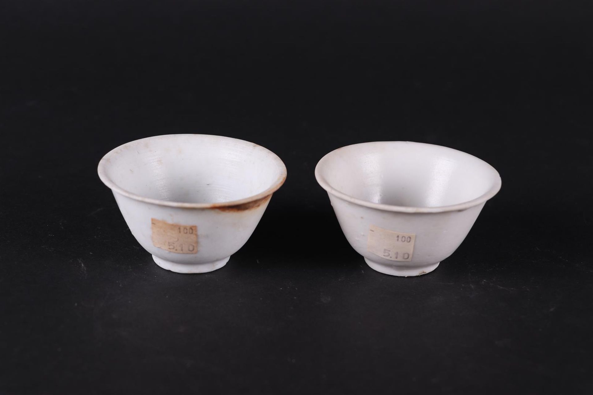 Two porcelain Blanc de Chine bowls; origin Vung Tau Cargo  - Bild 2 aus 6