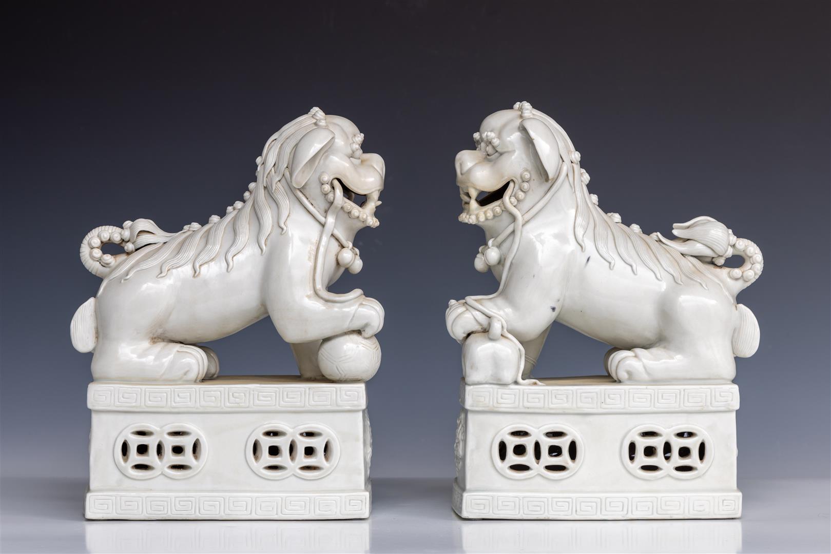 A set of (2) Blanc de Chine Foo-dogd, China, 20th century.