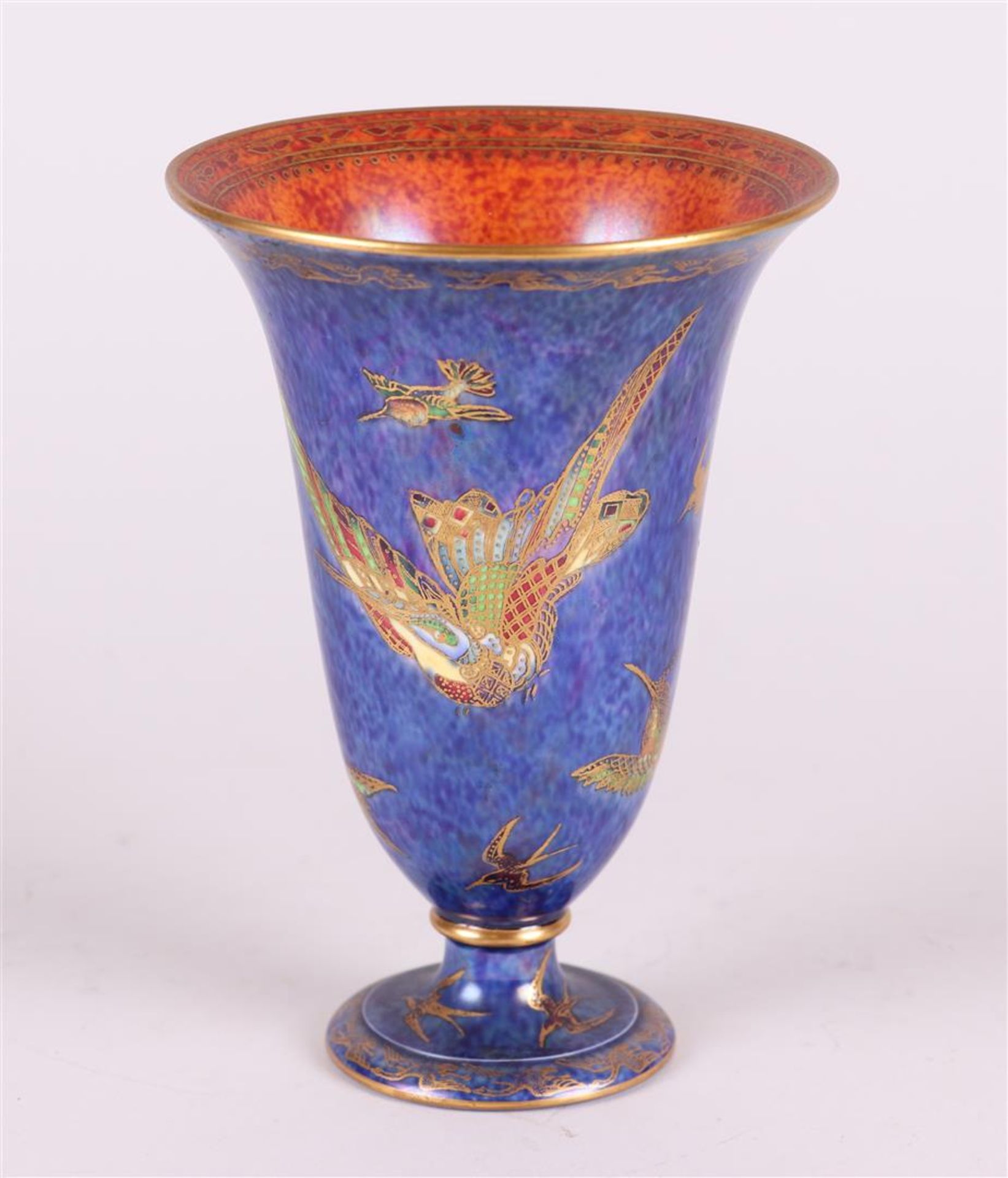 A Wedgwood Fairyland luster ware Hummingbird vase, decor Z5294, ca. 1920.