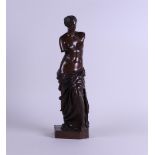 A brown patinated Grand Tour bronze depicting the Venus de Milo,