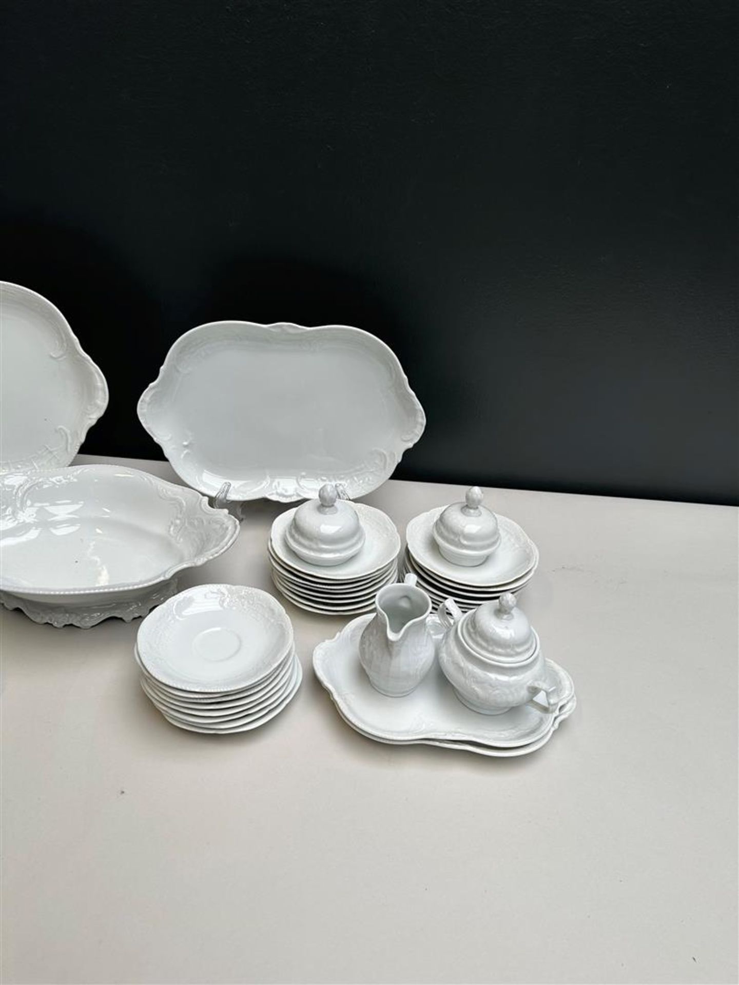 A 34-piece Rosenthal white Sanssouci part service   - Bild 3 aus 4