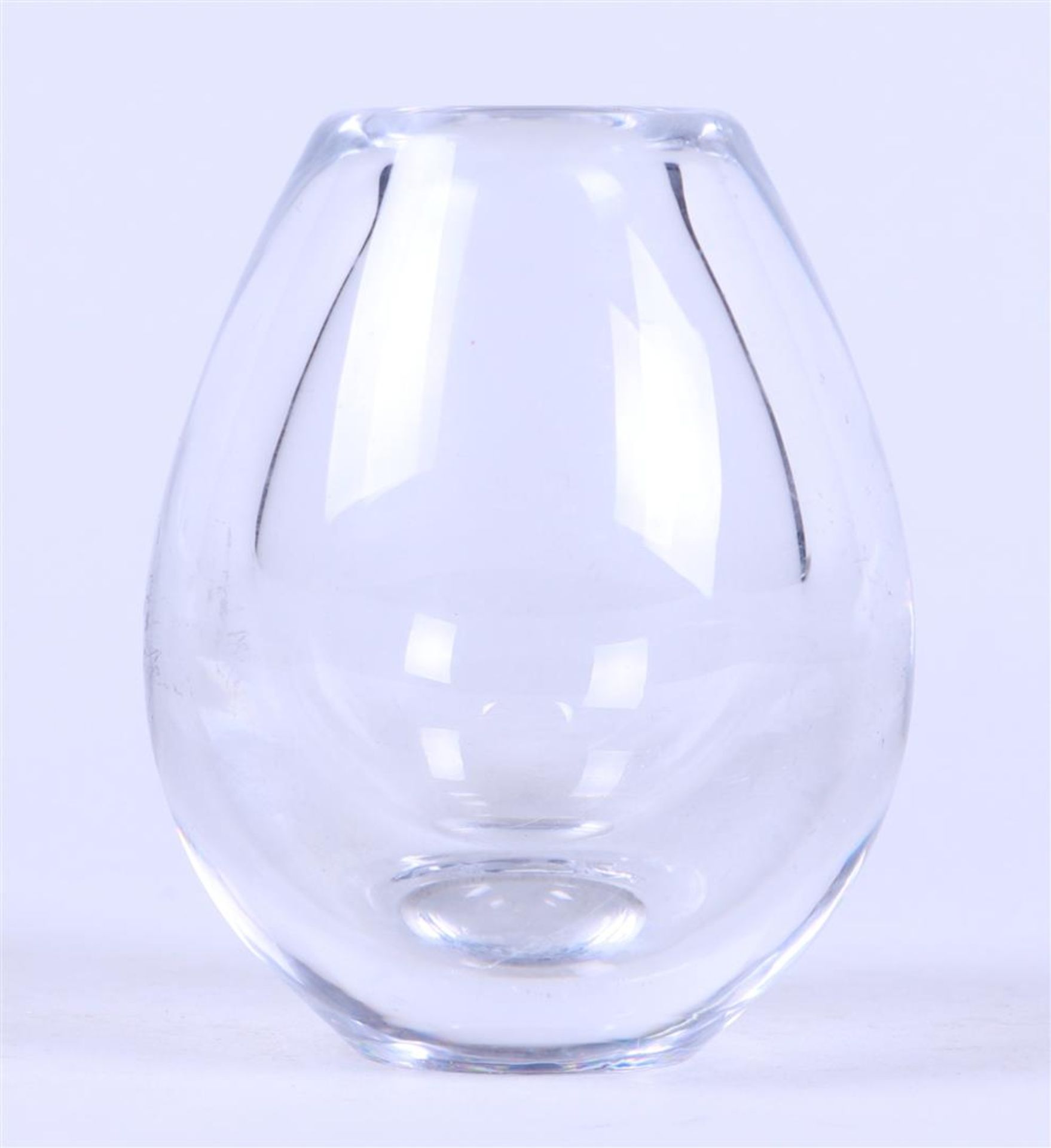 A.D. Copier ball vase, glass factory Leerdam.
