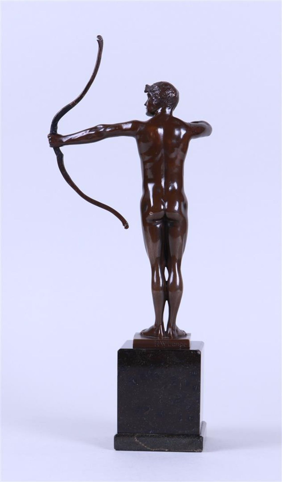 Richard .Lange (Germany 1879-1944), Bronze sculpture of an archer.
 - Image 3 of 4