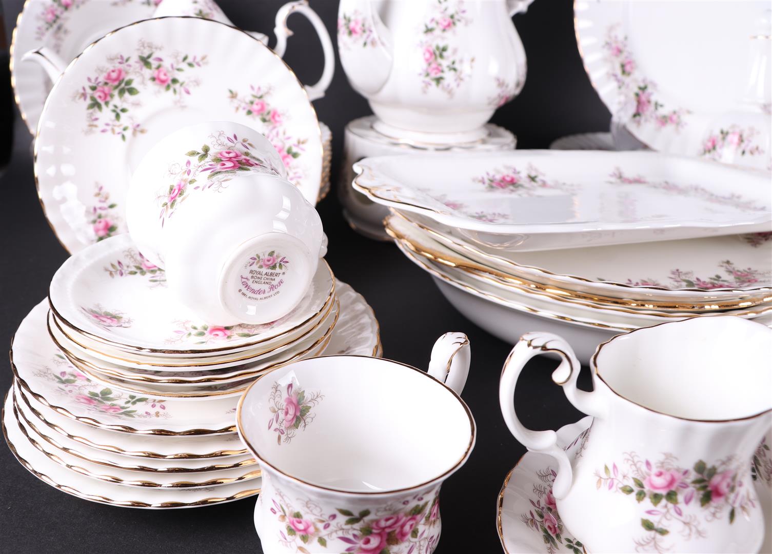A very large and extensive Royal Albert, "Lavender Rose" service. - Image 3 of 6