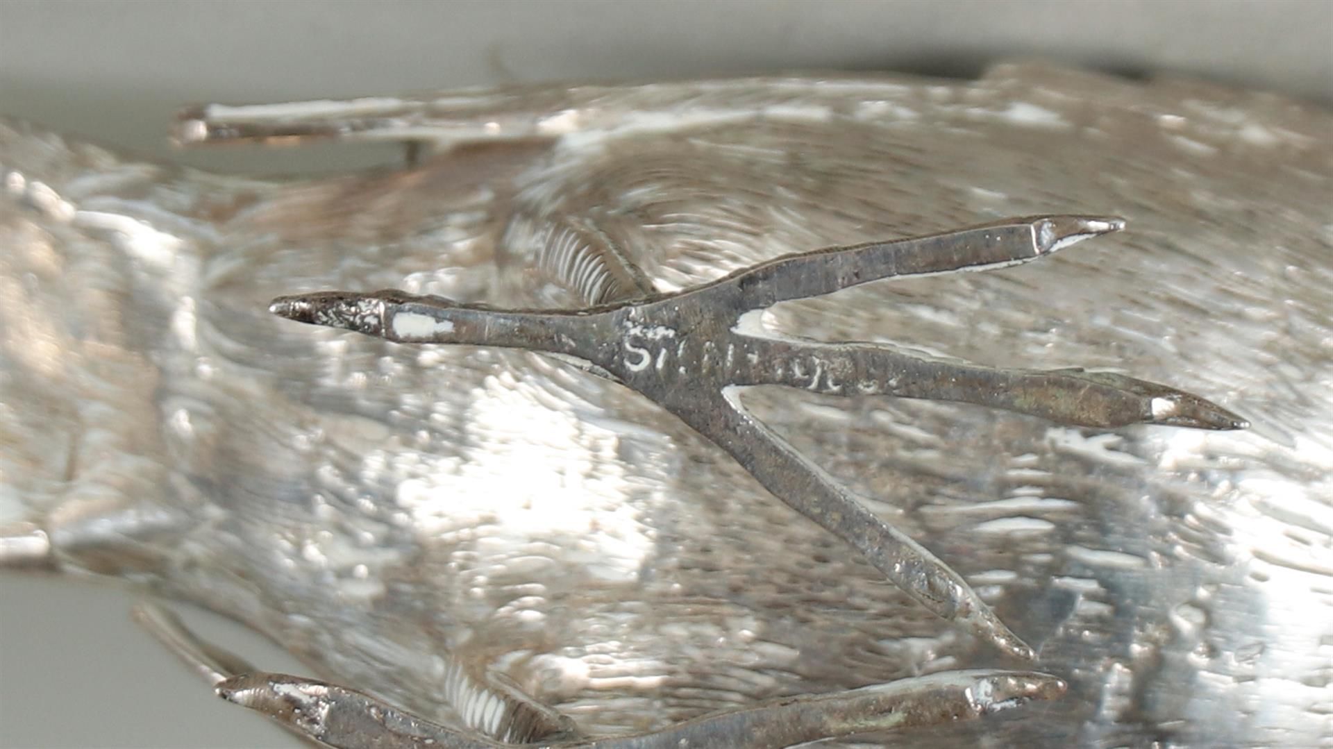 Silver table piece / spreader in the shape of a thrush - Image 6 of 7