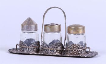 A salt and pepper shaker and mustard jar. Jokjasilver.