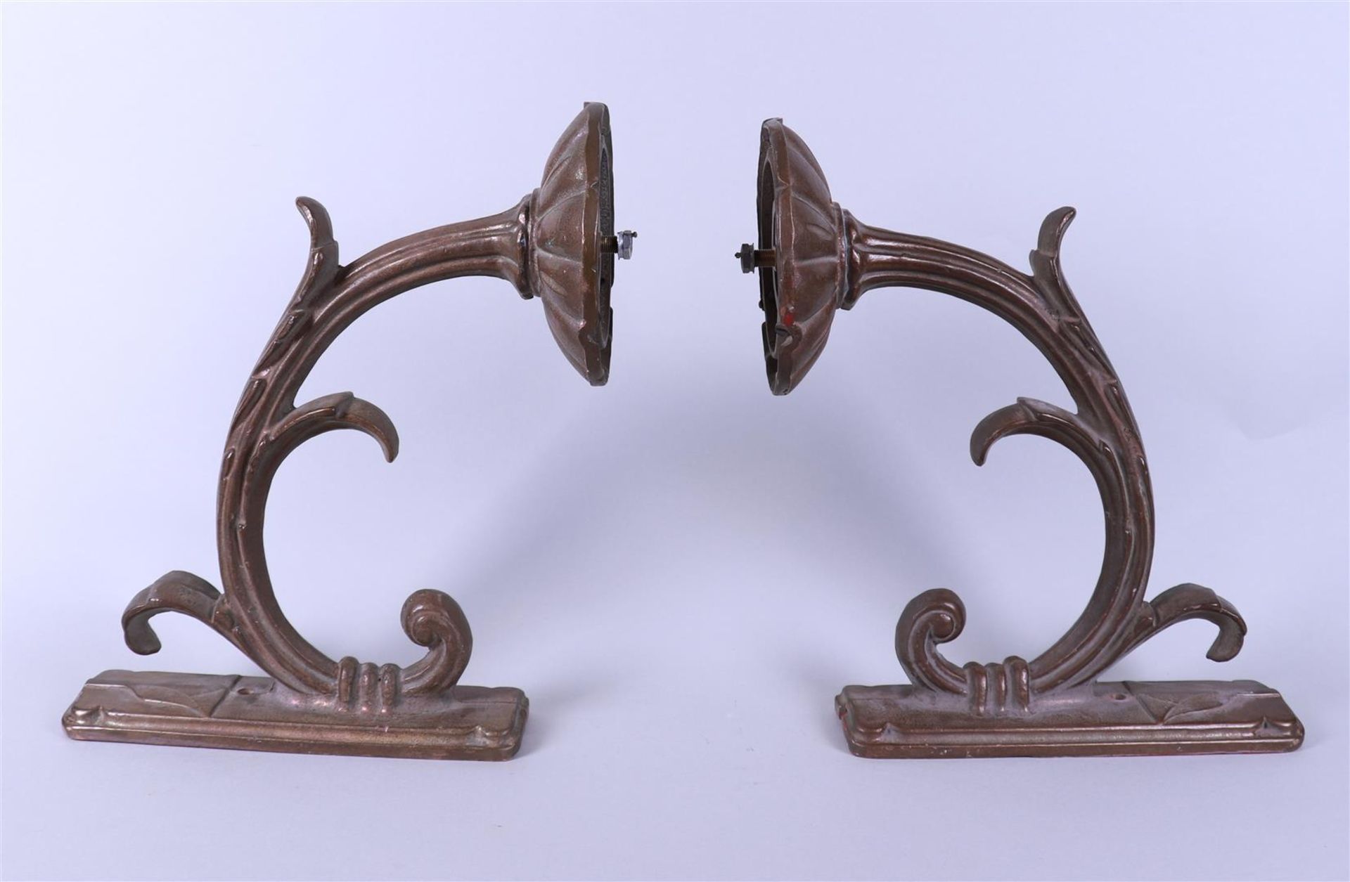 A pair of brass wall fixtures, ca. 1900.

