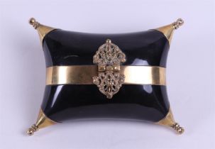 Clutch/Jewelry Bag Made of Horn with Brass Frames (Ca. 1900)