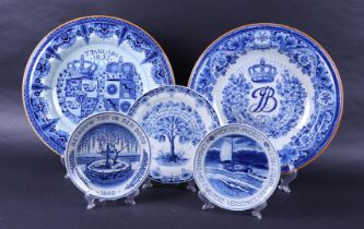 A lot consisting of two earthenware dishes and 3 plates. All marked Porceleyne bottle