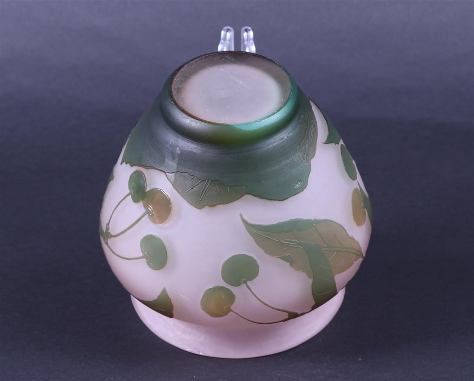 Arsall Vereinigte Lausitzer Glaswerke Vase in Glass Paste - Bild 4 aus 5