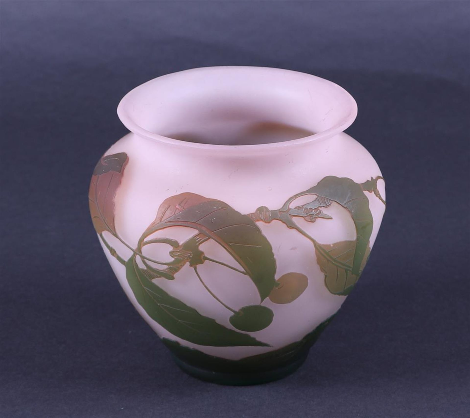 Arsall Vereinigte Lausitzer Glaswerke Vase in Glass Paste