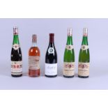 A lot of various wines consisting of Monthelie Louis Latour 2006, Chateau Doisy-Vedrines 1975, (3x) 