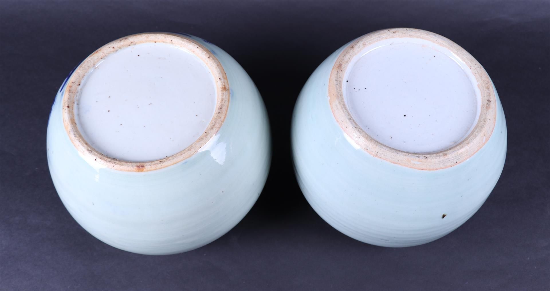 Two porcelain storage jars with floral decor. China, late 19th century
 - Image 5 of 5