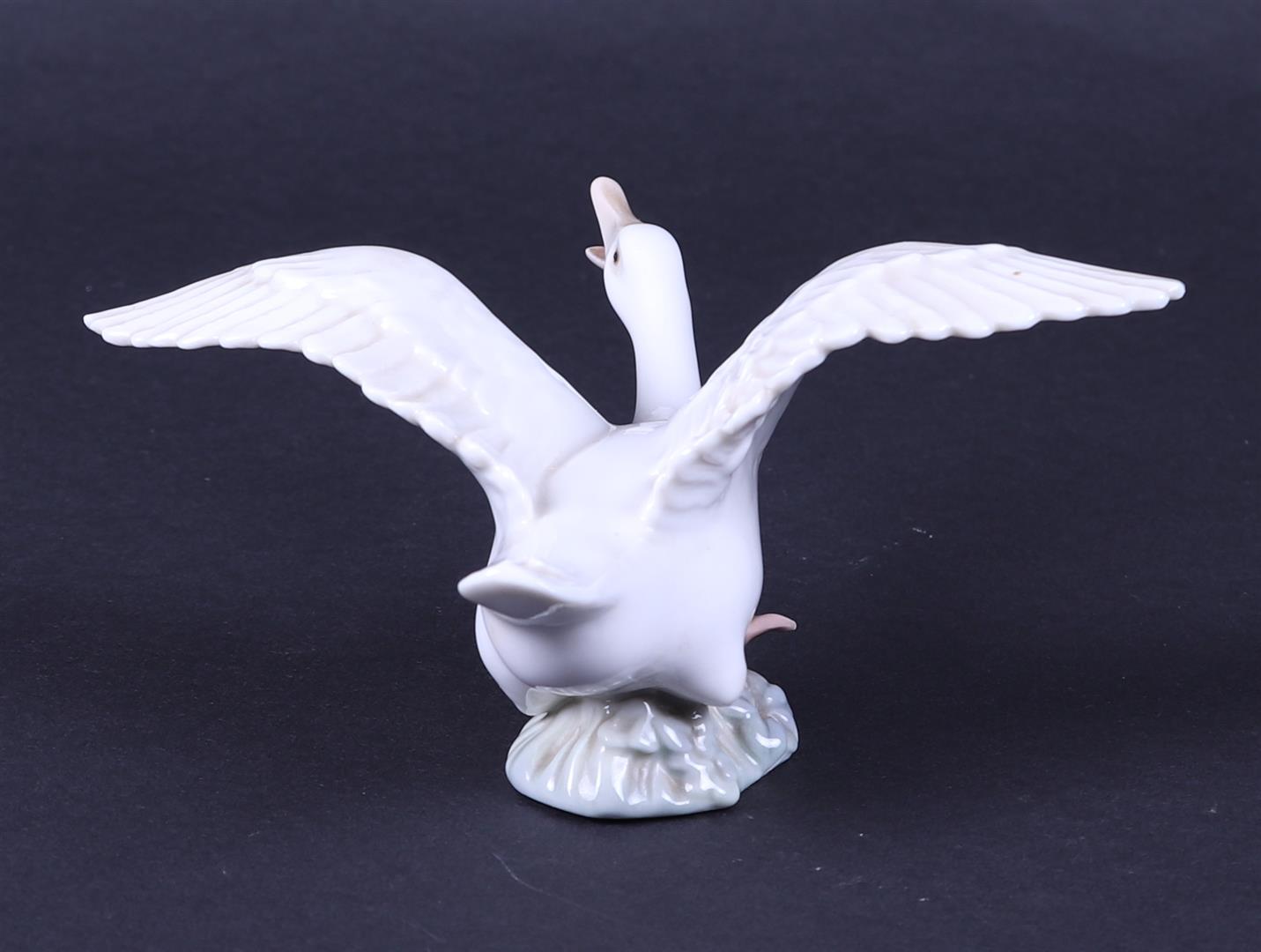 Lot of various porcelain objects including a Lladro swan. - Bild 5 aus 19